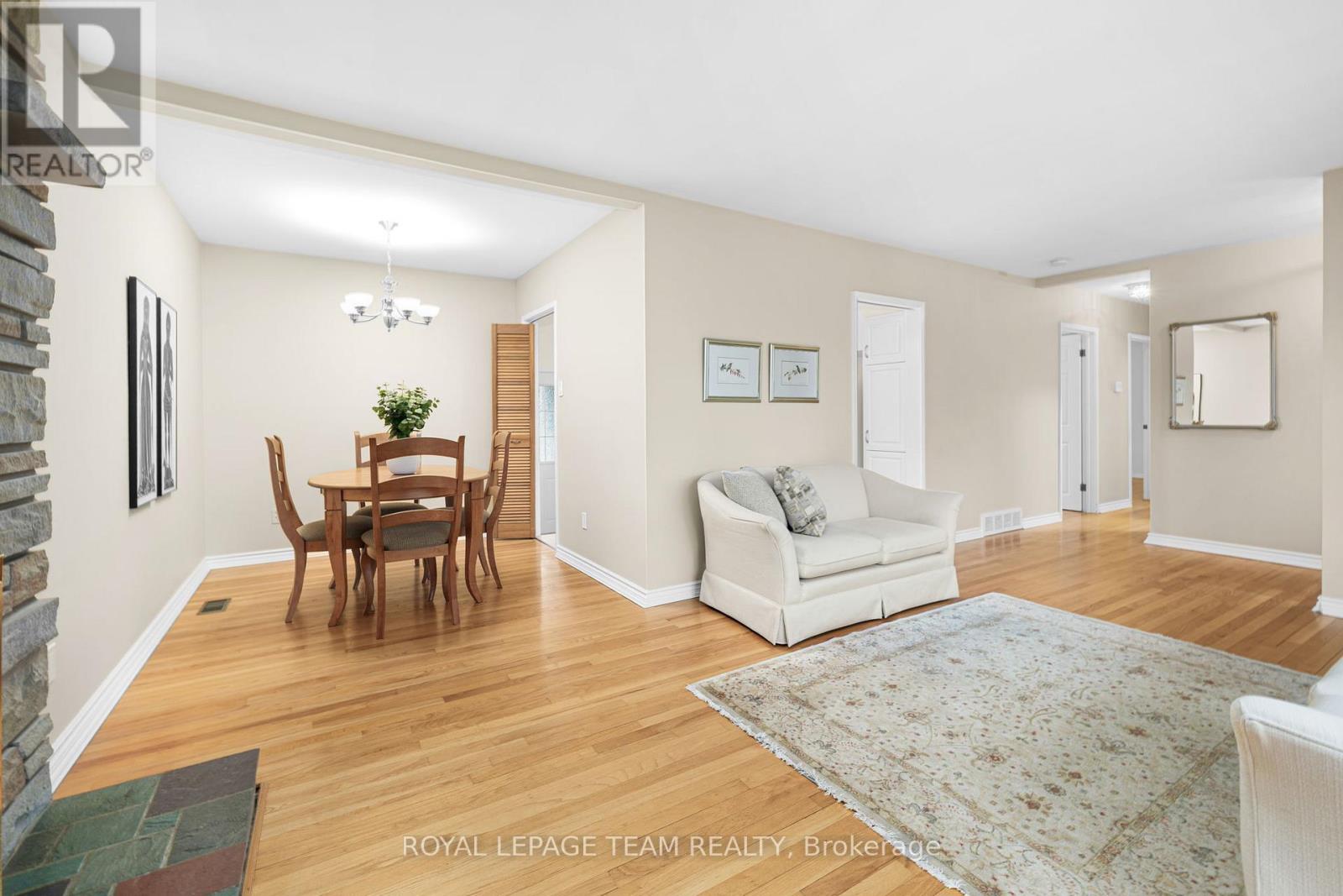 30 Elmsley Crescent, Ottawa, Ontario  K2H 6V3 - Photo 8 - X13010740