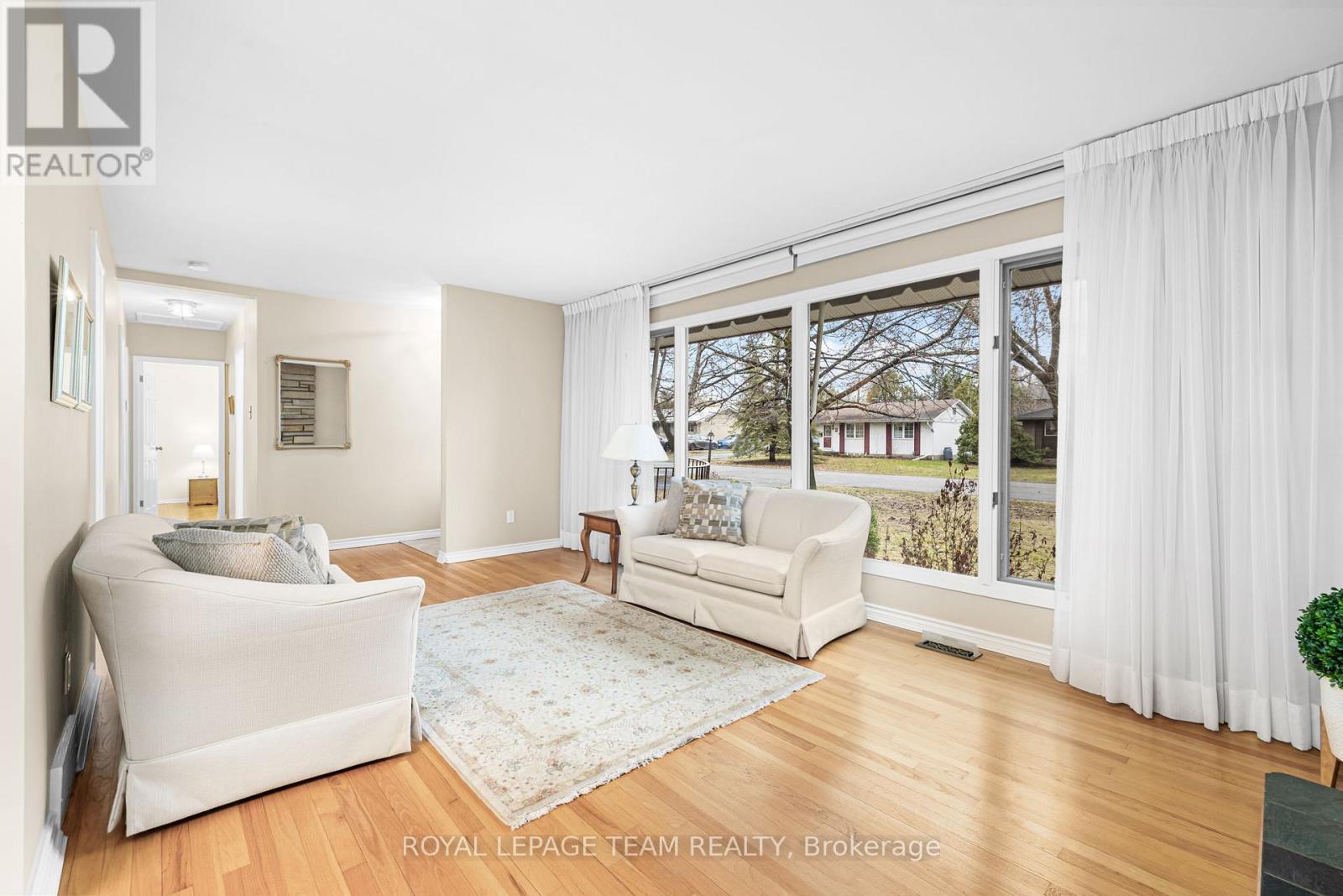 30 Elmsley Crescent, Ottawa, Ontario  K2H 6V3 - Photo 9 - X13010740