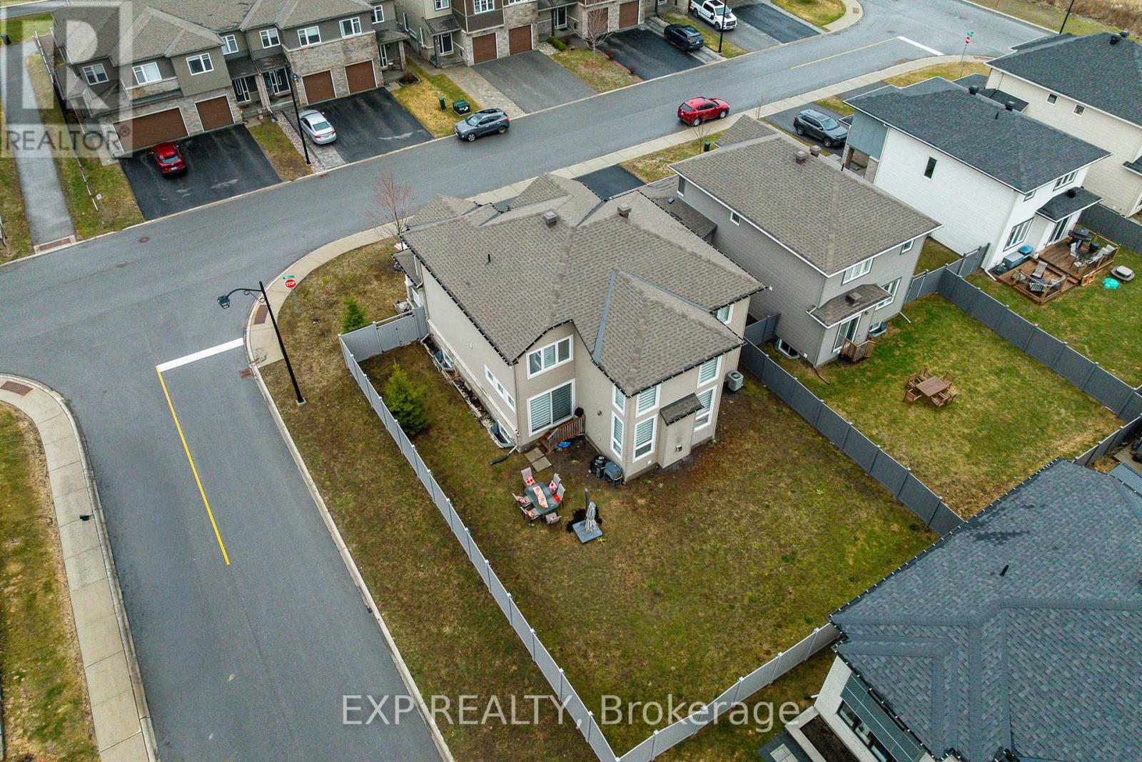 119 Riddell Street, Carleton Place, Ontario  K7C 0J9 - Photo 3 - X13010750