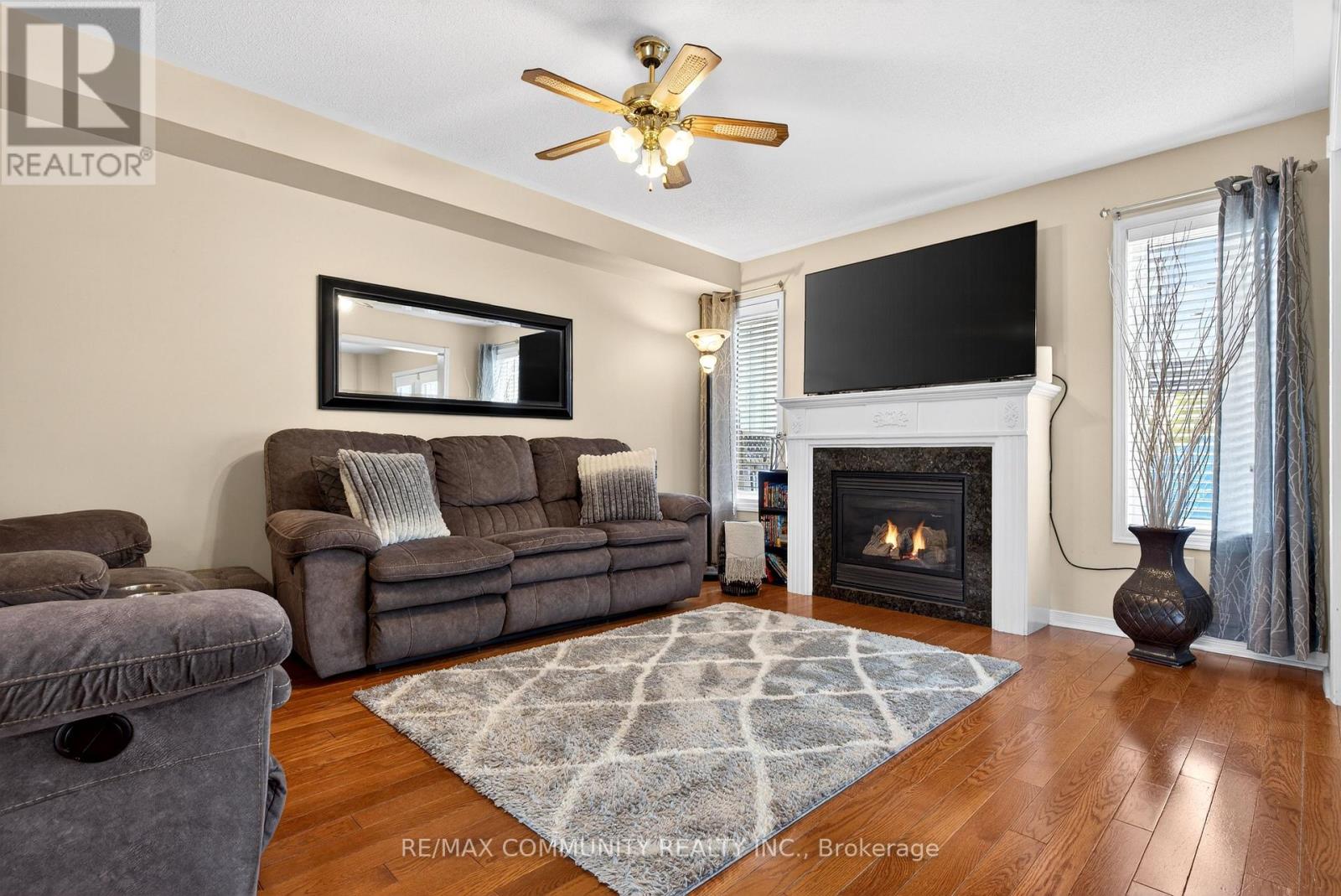 1210 Meath Drive, Oshawa, Ontario  L1K 0G5 - Photo 8 - E13010690