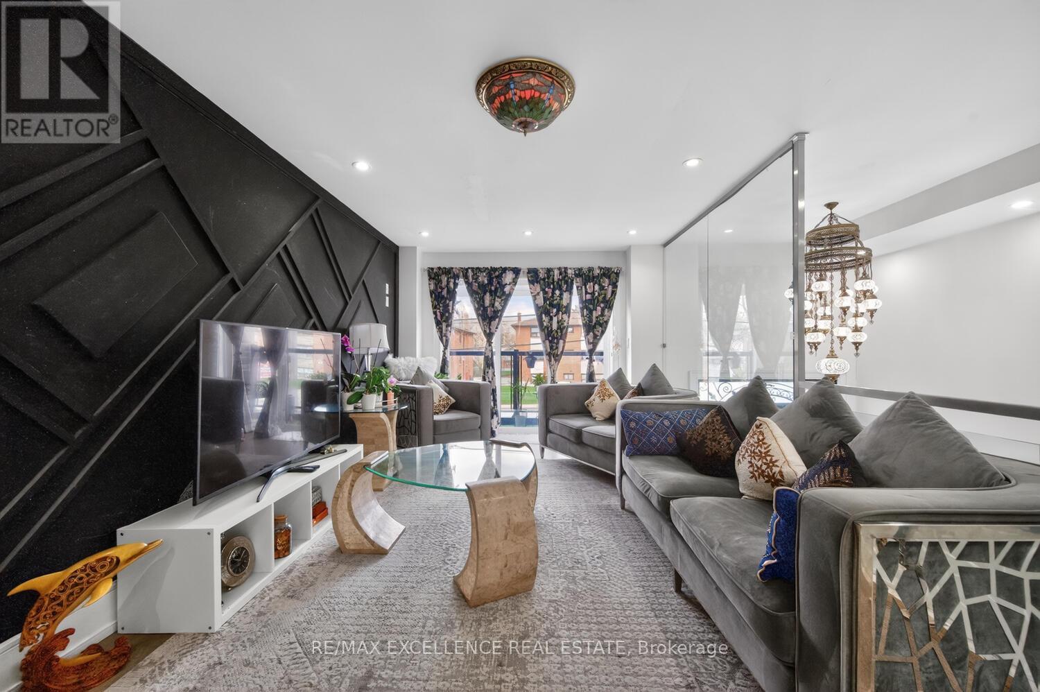 442 Pharmacy Avenue S, Toronto, Ontario  M1L 3G6 - Photo 19 - E13010692