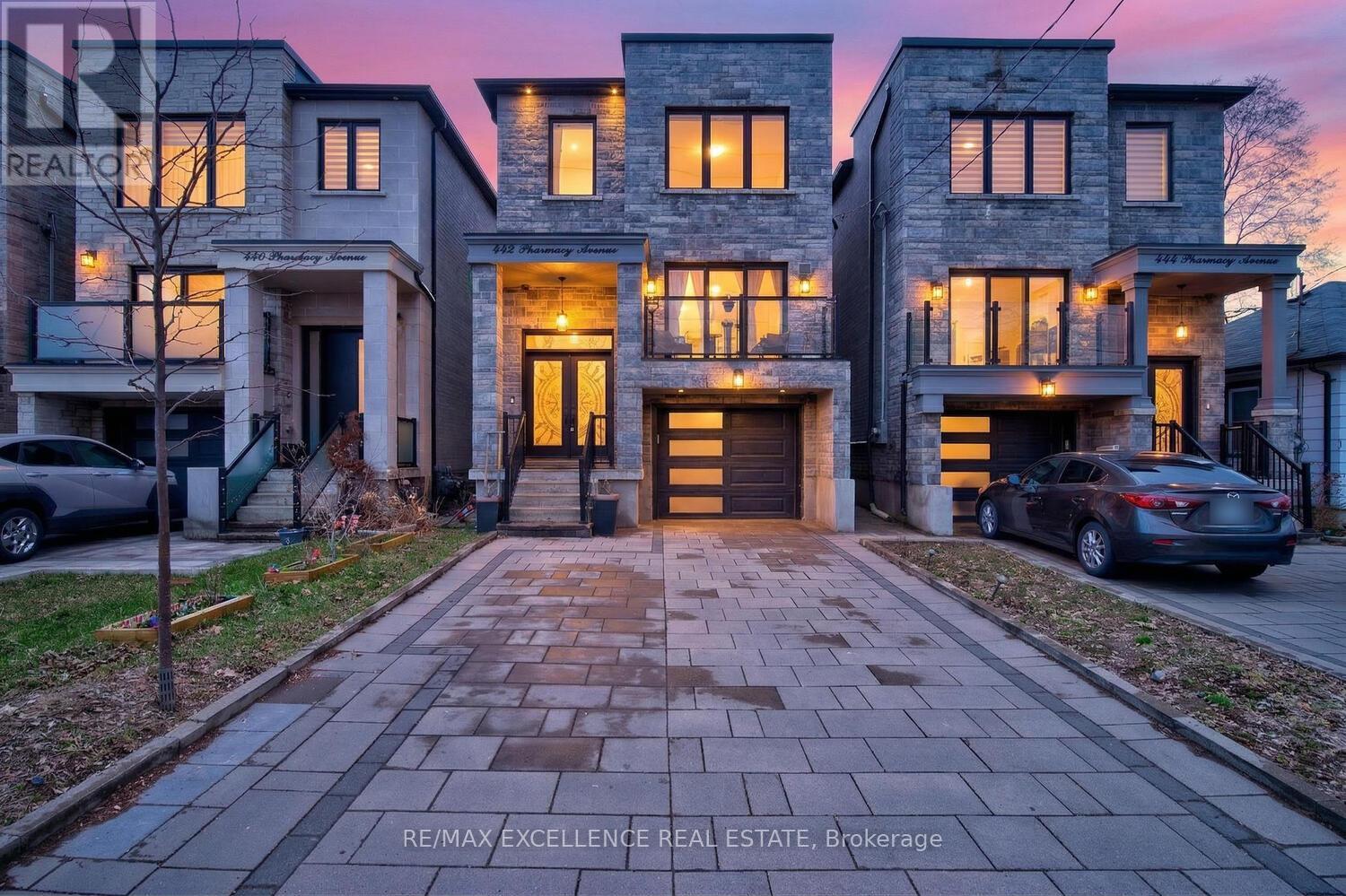 442 Pharmacy Avenue S, Toronto, Ontario  M1L 3G6 - Photo 2 - E13010692