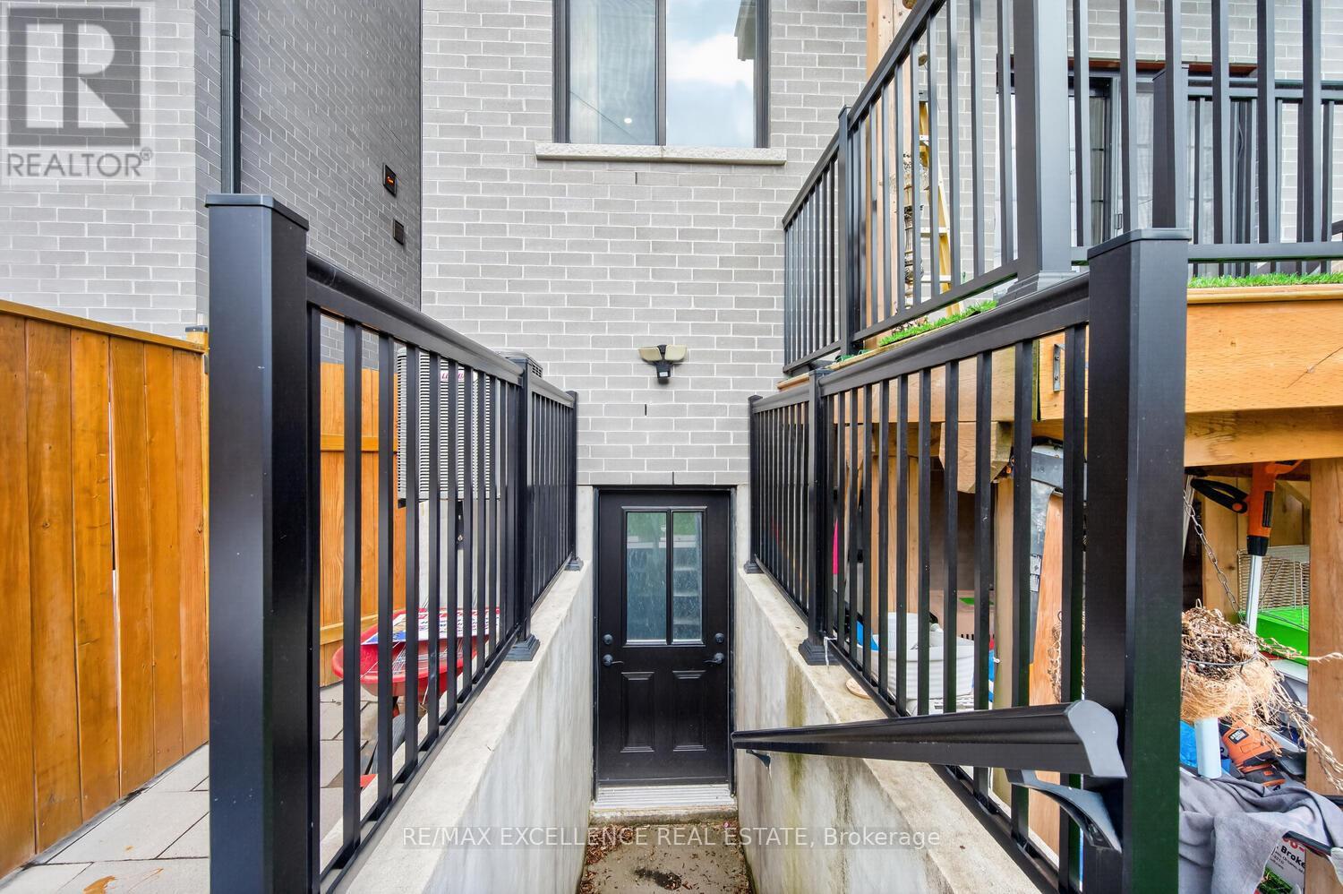 442 Pharmacy Avenue S, Toronto, Ontario  M1L 3G6 - Photo 40 - E13010692