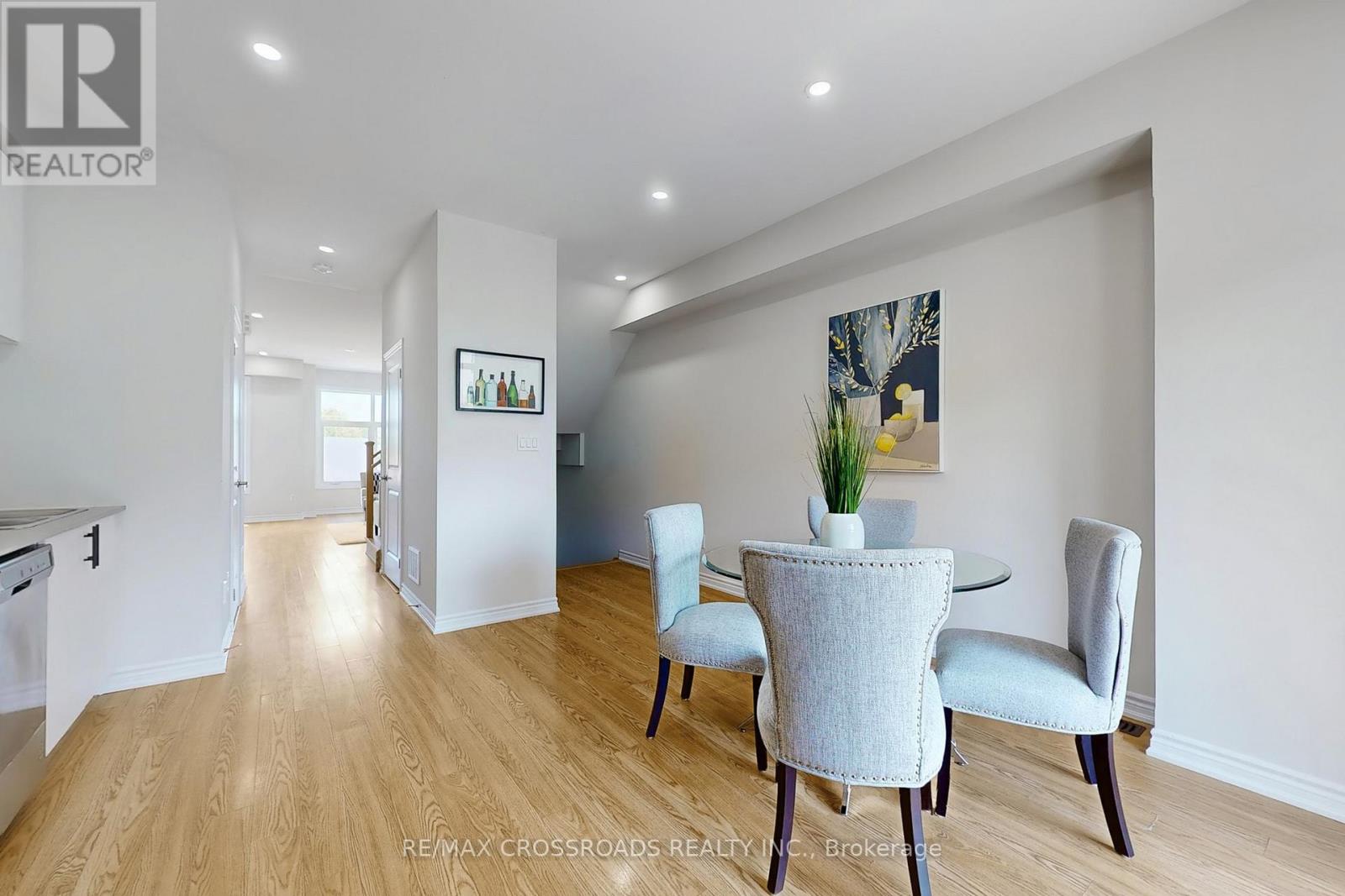 384 Okanagan Path, Oshawa, Ontario  L1H 0B1 - Photo 12 - E13010716