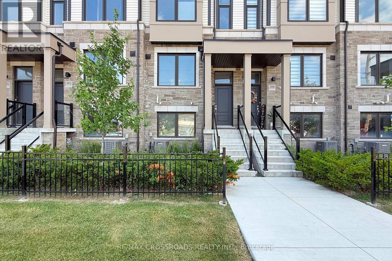 384 Okanagan Path, Oshawa, Ontario  L1H 0B1 - Photo 40 - E13010716