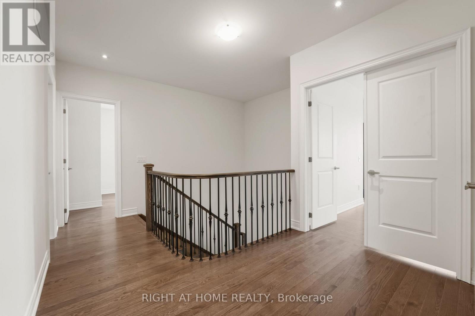 70 Carriage Shop Bend, East Gwillimbury, Ontario  L9N 0C6 - Photo 21 - N13010700