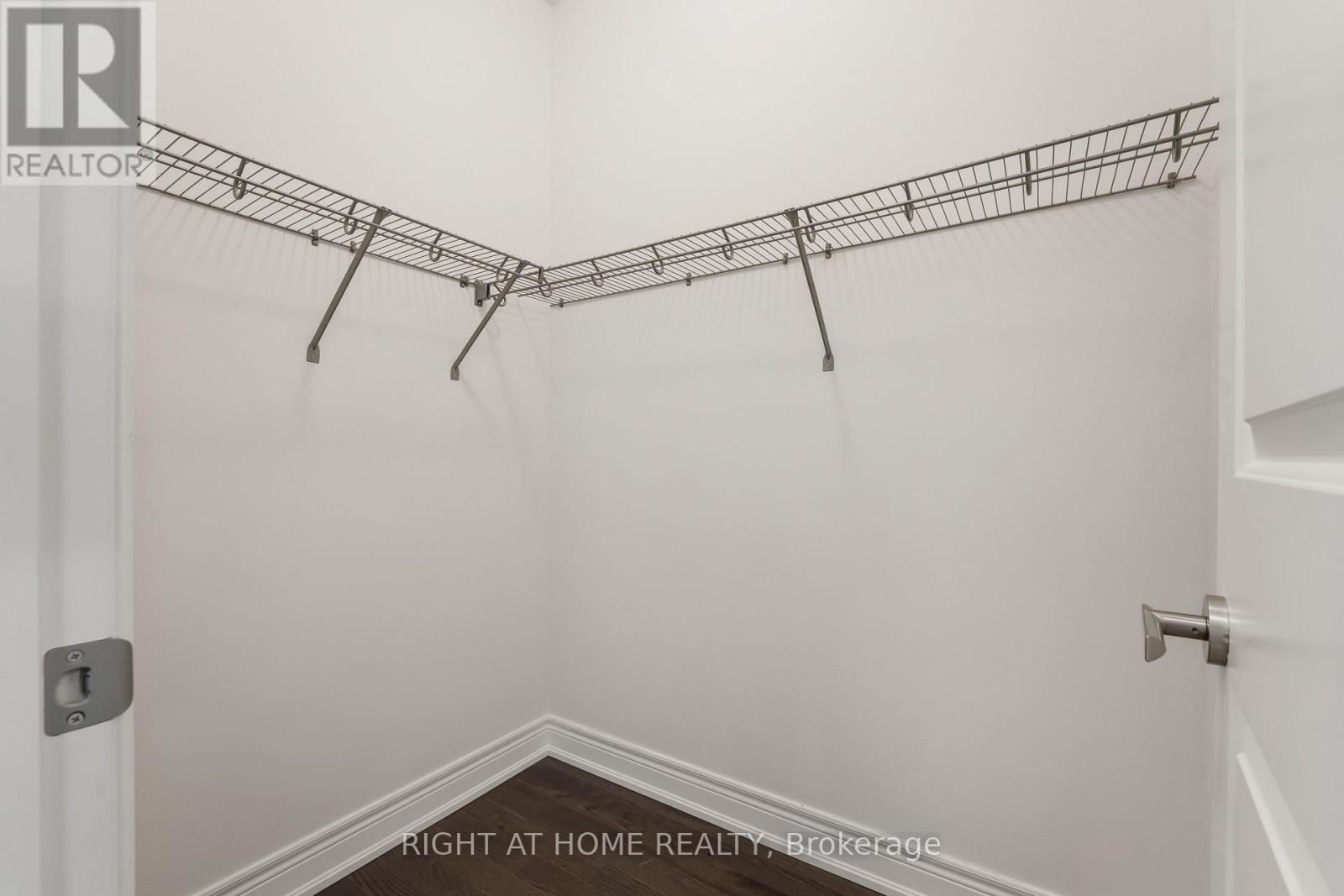 70 Carriage Shop Bend, East Gwillimbury, Ontario  L9N 0C6 - Photo 26 - N13010700