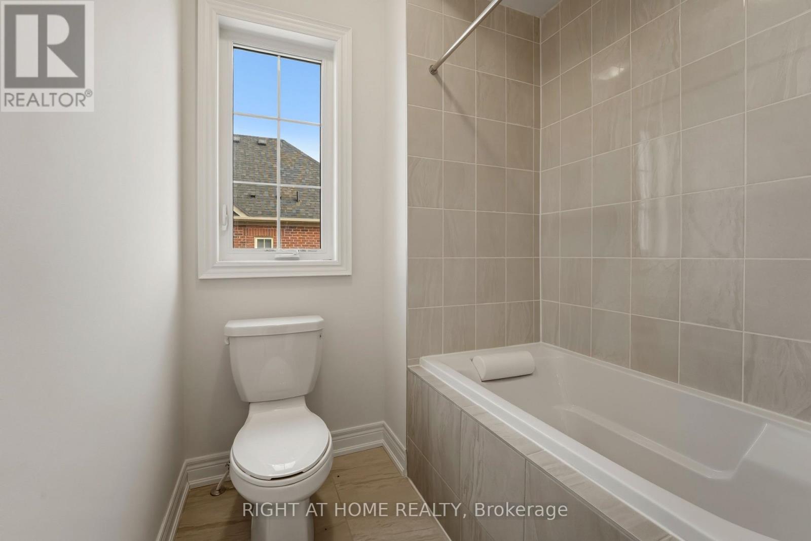 70 Carriage Shop Bend, East Gwillimbury, Ontario  L9N 0C6 - Photo 41 - N13010700