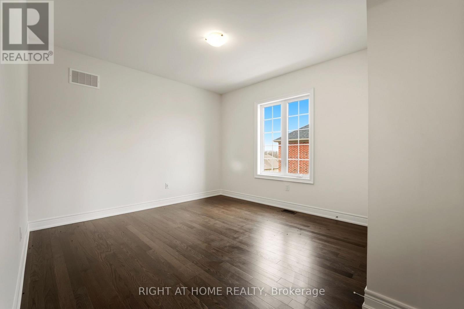 70 Carriage Shop Bend, East Gwillimbury, Ontario  L9N 0C6 - Photo 42 - N13010700