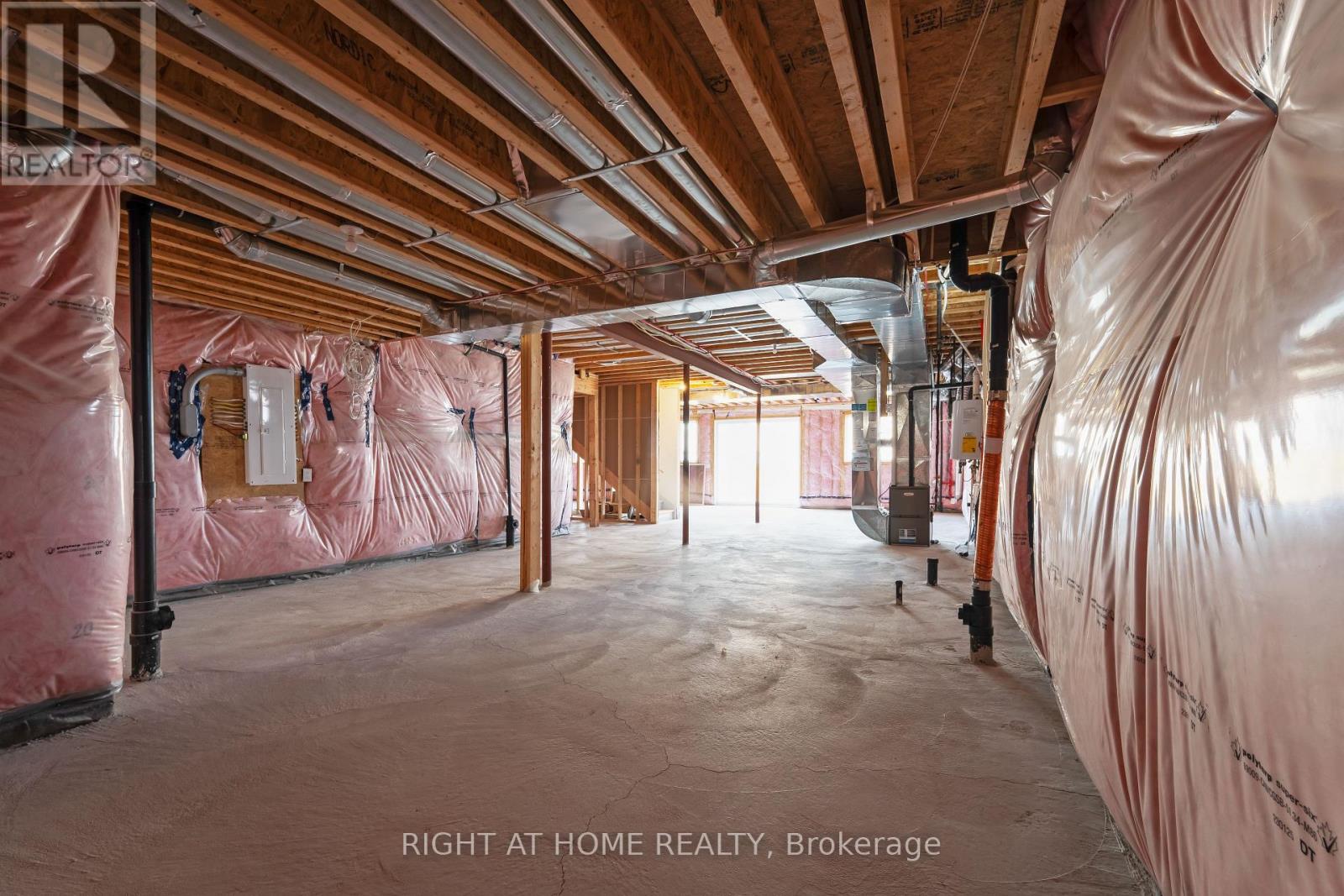 70 Carriage Shop Bend, East Gwillimbury, Ontario  L9N 0C6 - Photo 45 - N13010700