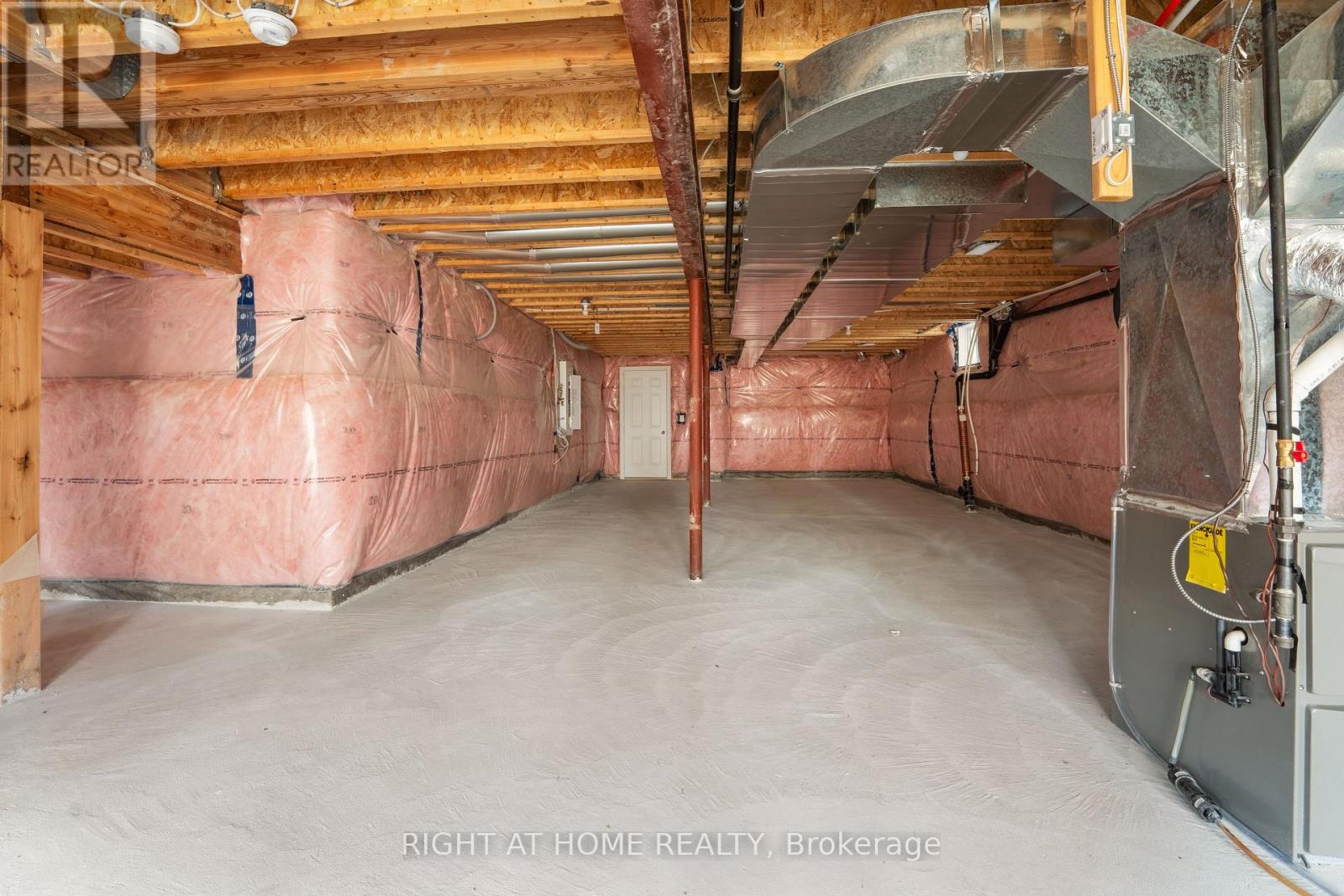 92 Carriage Shop Bend, East Gwillimbury, Ontario  L9N 0Y3 - Photo 37 - N13010704