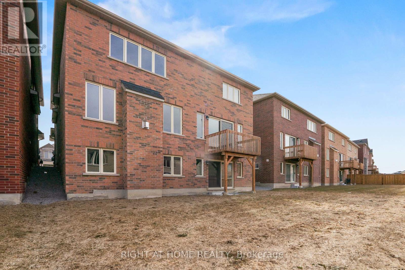 92 Carriage Shop Bend, East Gwillimbury, Ontario  L9N 0Y3 - Photo 40 - N13010704