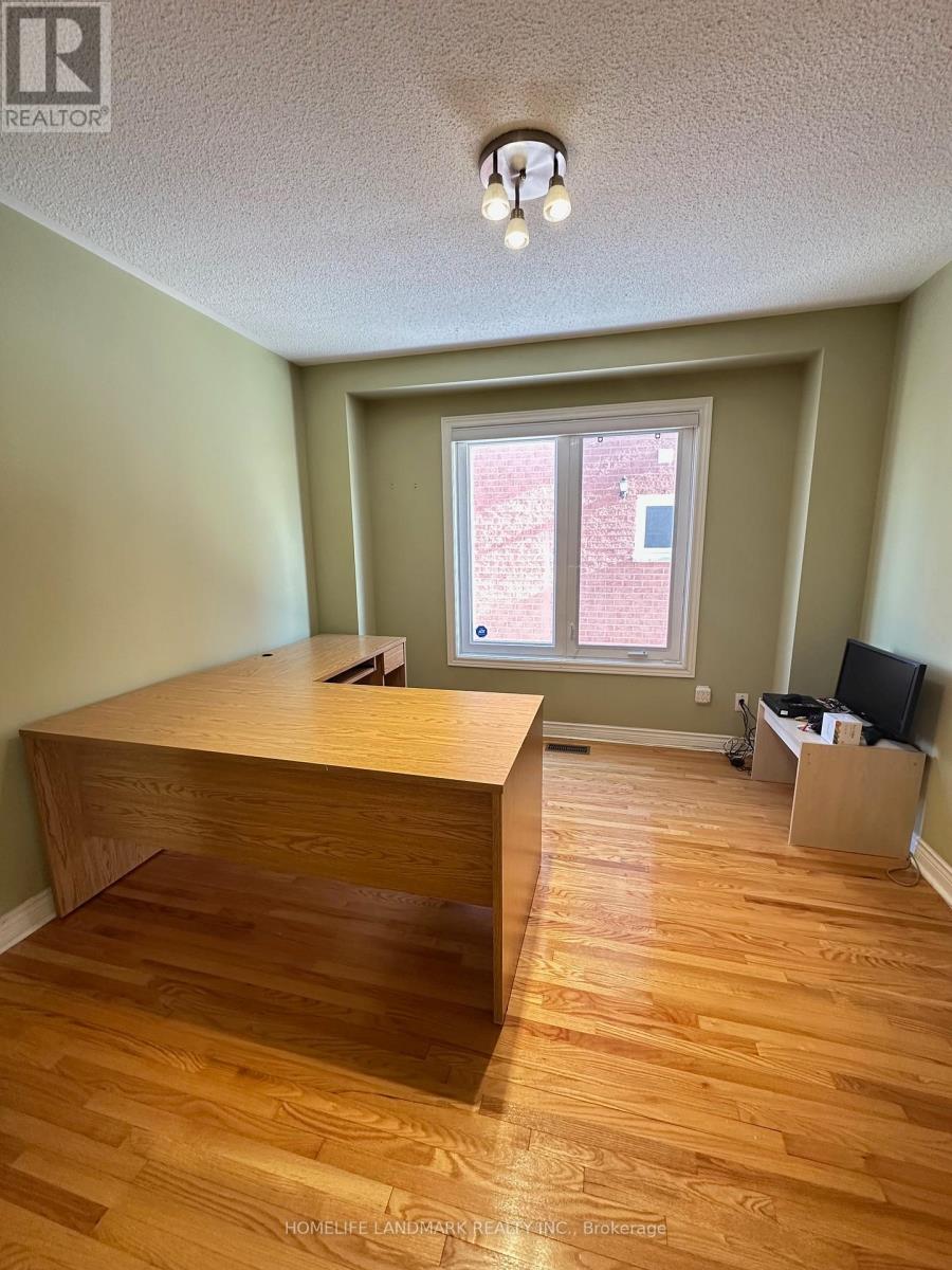 81 Bradgate Drive, Markham, Ontario  L3T 7M4 - Photo 6 - N13010758