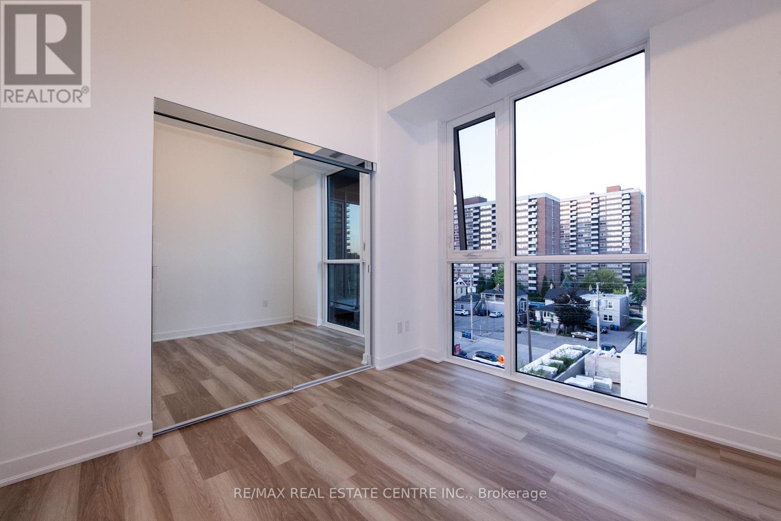 414 - 2007 James Street, Burlington, Ontario  L7R 0G7 - Photo 21 - W12832934