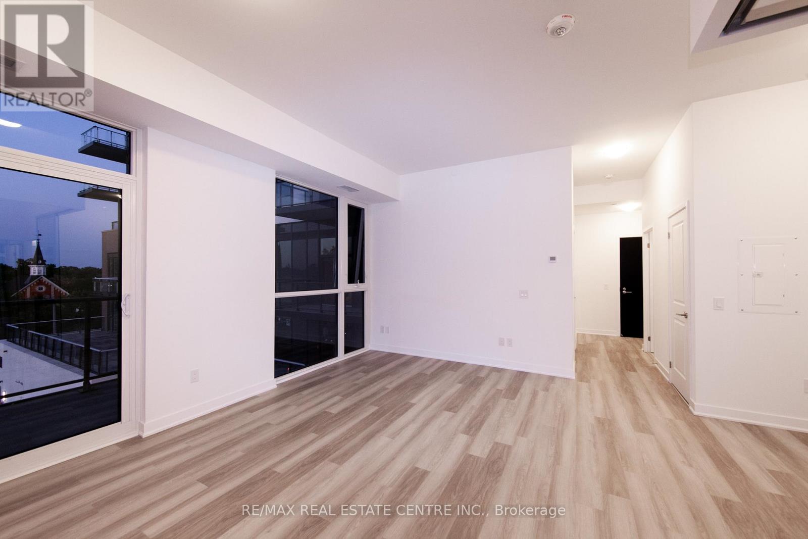 414 - 2007 James Street, Burlington, Ontario  L7R 0G7 - Photo 14 - W12832934