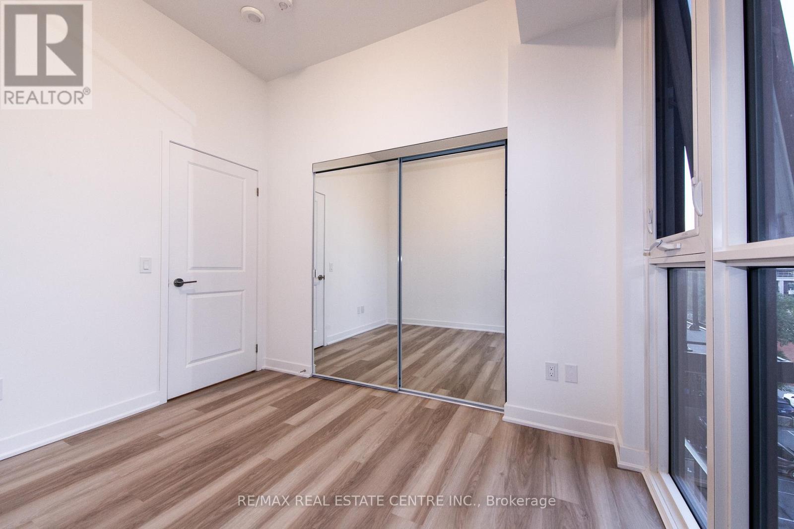 414 - 2007 James Street, Burlington, Ontario  L7R 0G7 - Photo 20 - W12832934