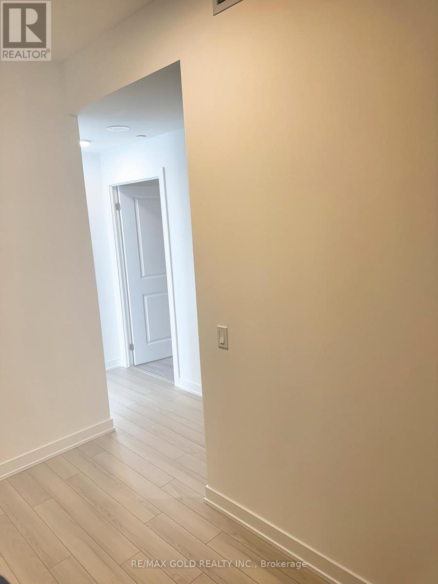 15 Skyridge Drive, Brampton, Ontario  L6P 4S3 - Photo 6 - W13010698