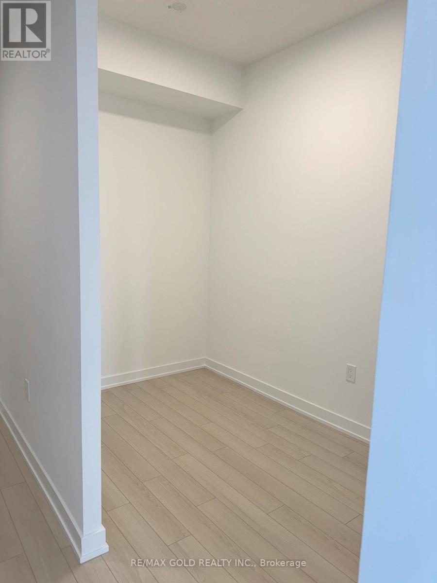 15 Skyridge Drive, Brampton, Ontario  L6P 4S3 - Photo 7 - W13010698