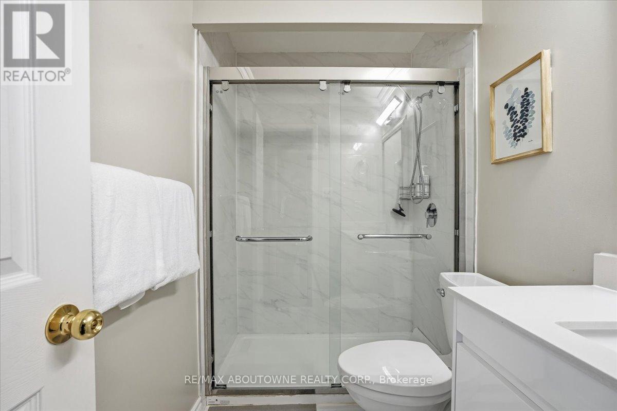 2377 Dalebrook Drive, Oakville, Ontario  L6H 6K4 - Photo 30 - W13010708