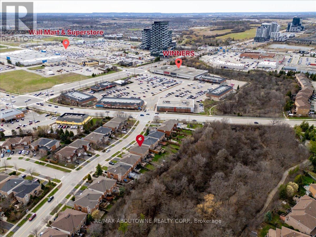 2377 Dalebrook Drive, Oakville, Ontario  L6H 6K4 - Photo 5 - W13010708