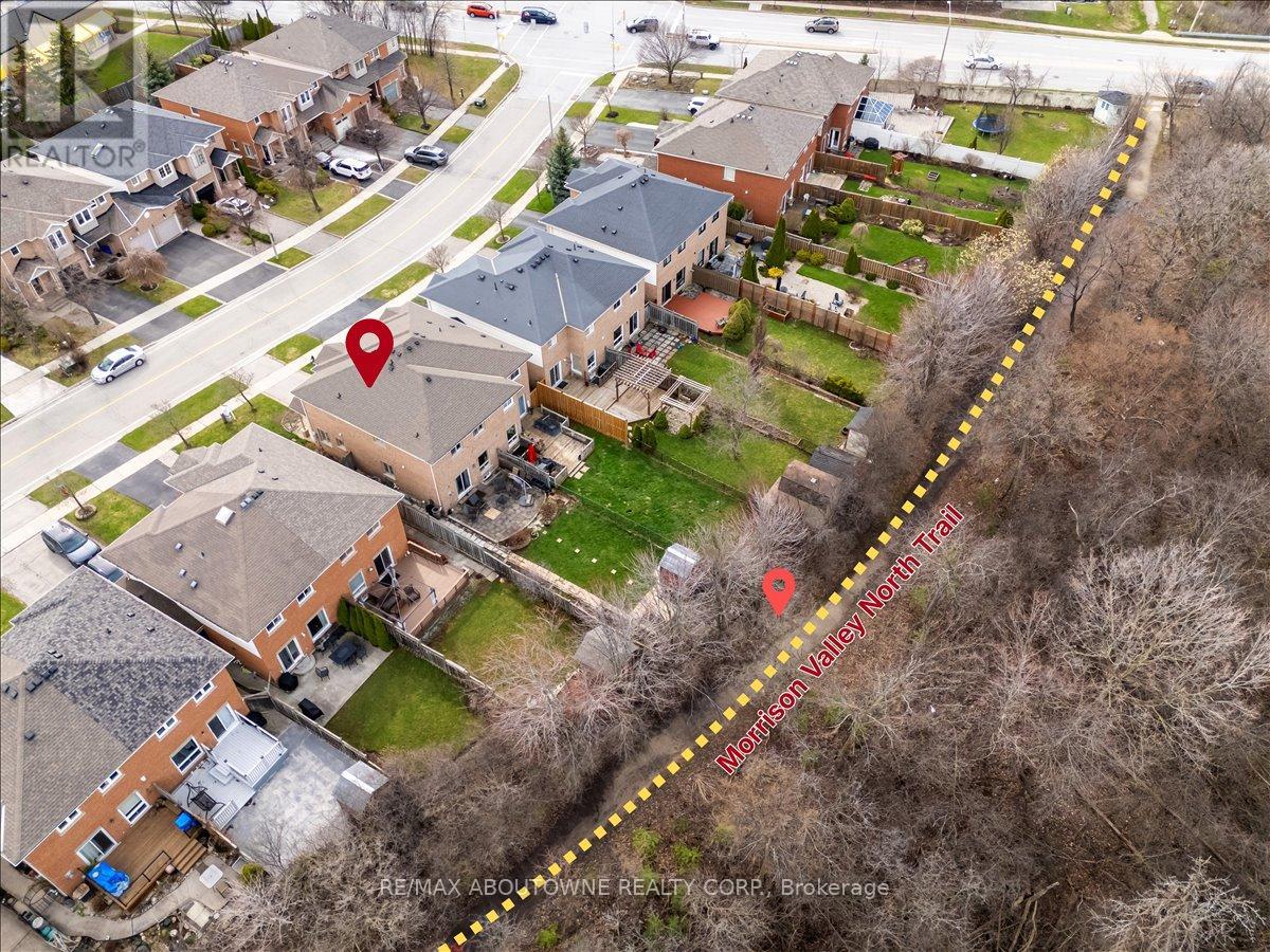 2377 Dalebrook Drive, Oakville, Ontario  L6H 6K4 - Photo 7 - W13010708