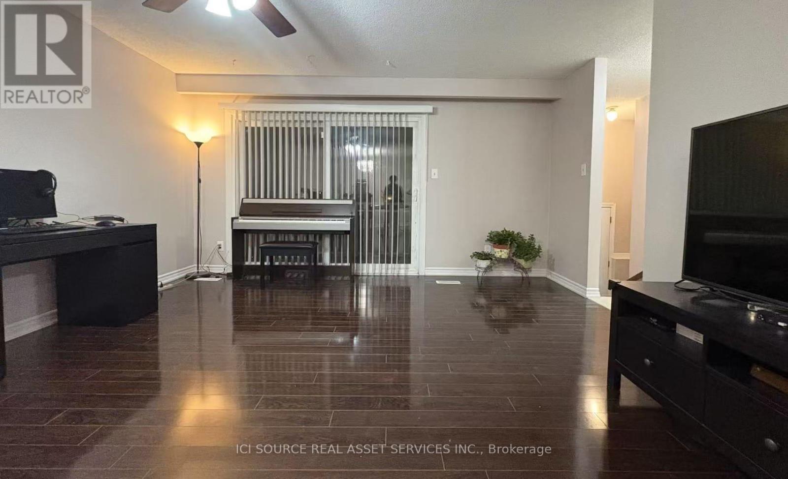 UPPER UNIT - 19 TALBOT STREET, Brampton, Ontario