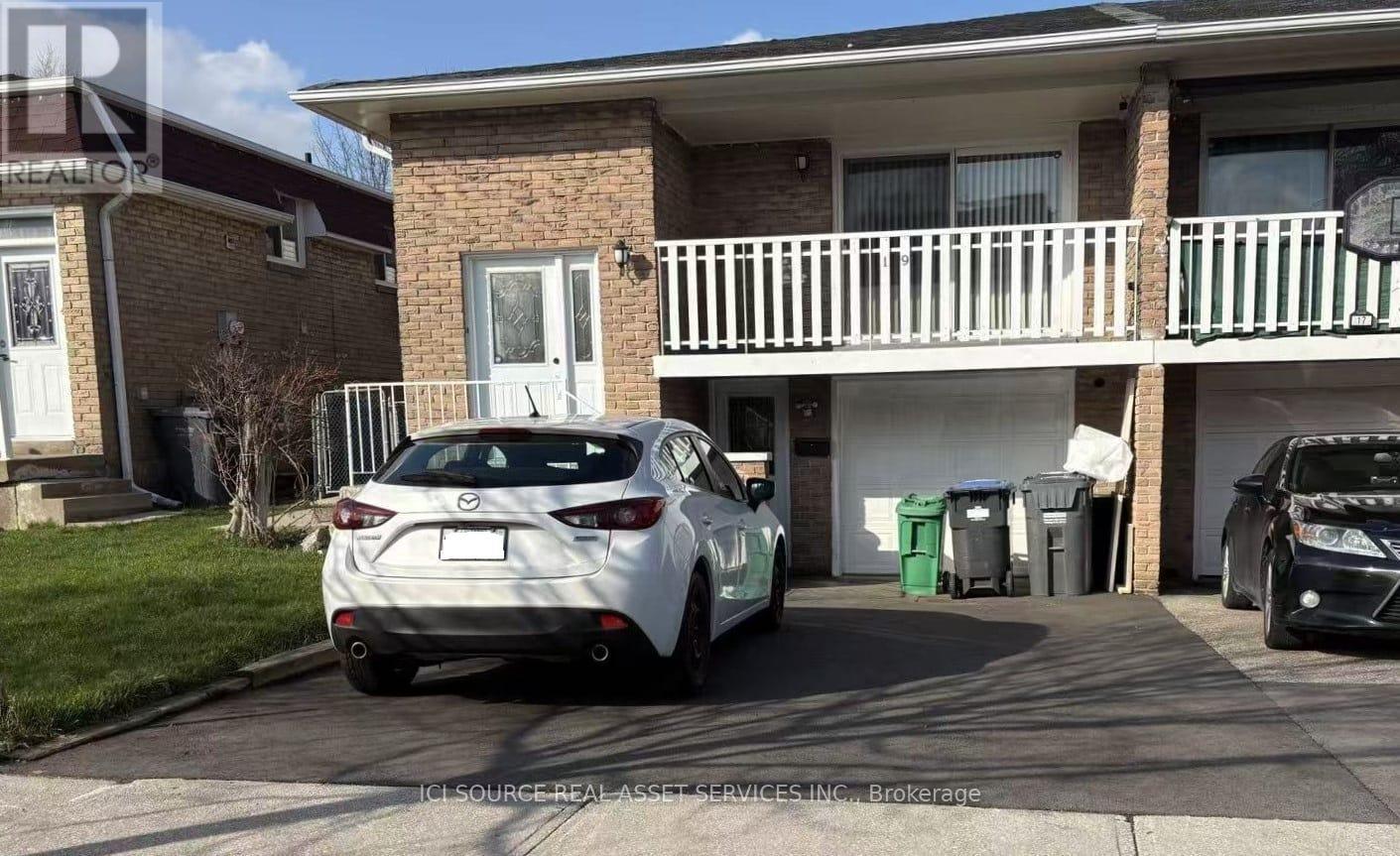 Upper Unit - 19 Talbot Street, Brampton, Ontario  L6X 2P4 - Photo 11 - W13010752