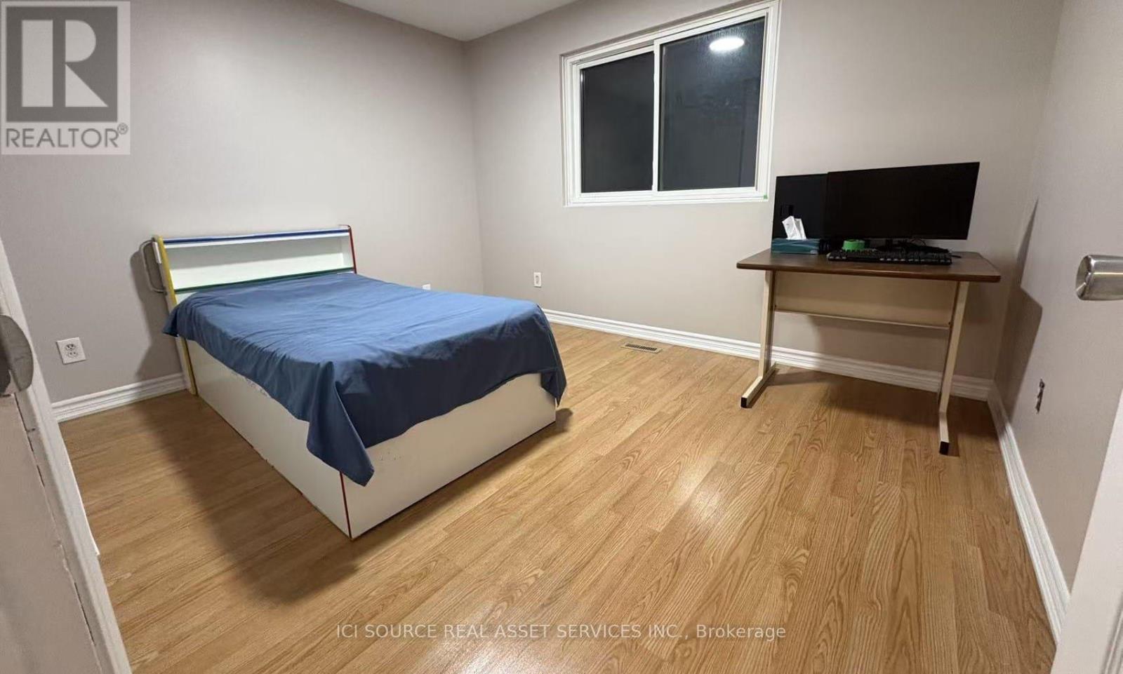 Upper Unit - 19 Talbot Street, Brampton, Ontario  L6X 2P4 - Photo 8 - W13010752