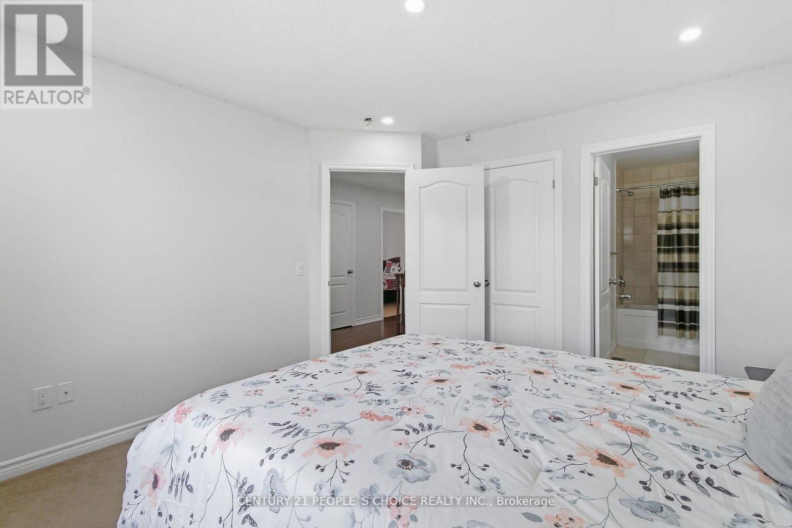 188 Bonnieglen Farm Boulevard, Caledon, Ontario  L7C 4C1 - Photo 24 - W13010754