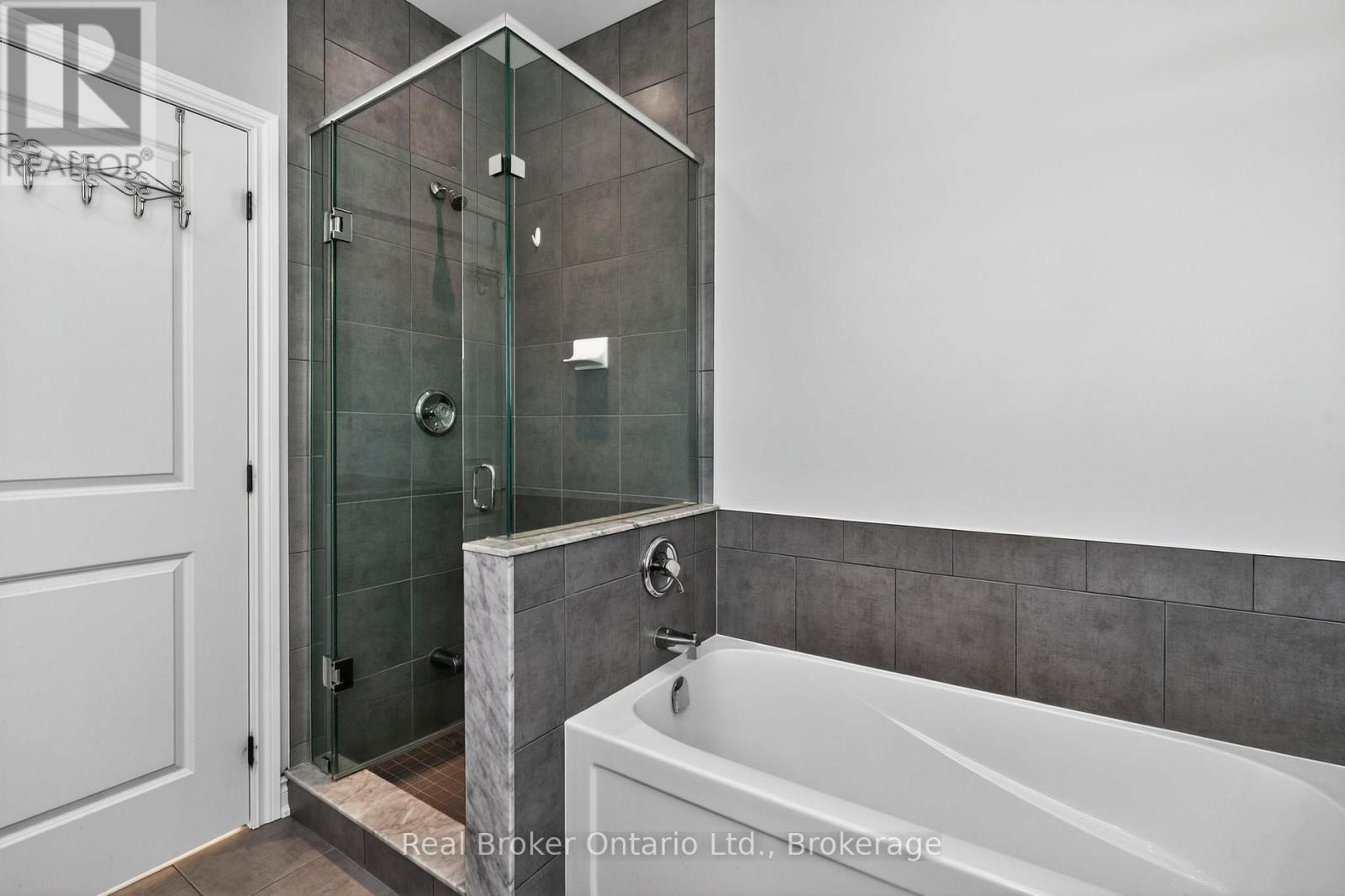 951 Stollar Place, Midland, Ontario  L4R 0A6 - Photo 16 - S12978136