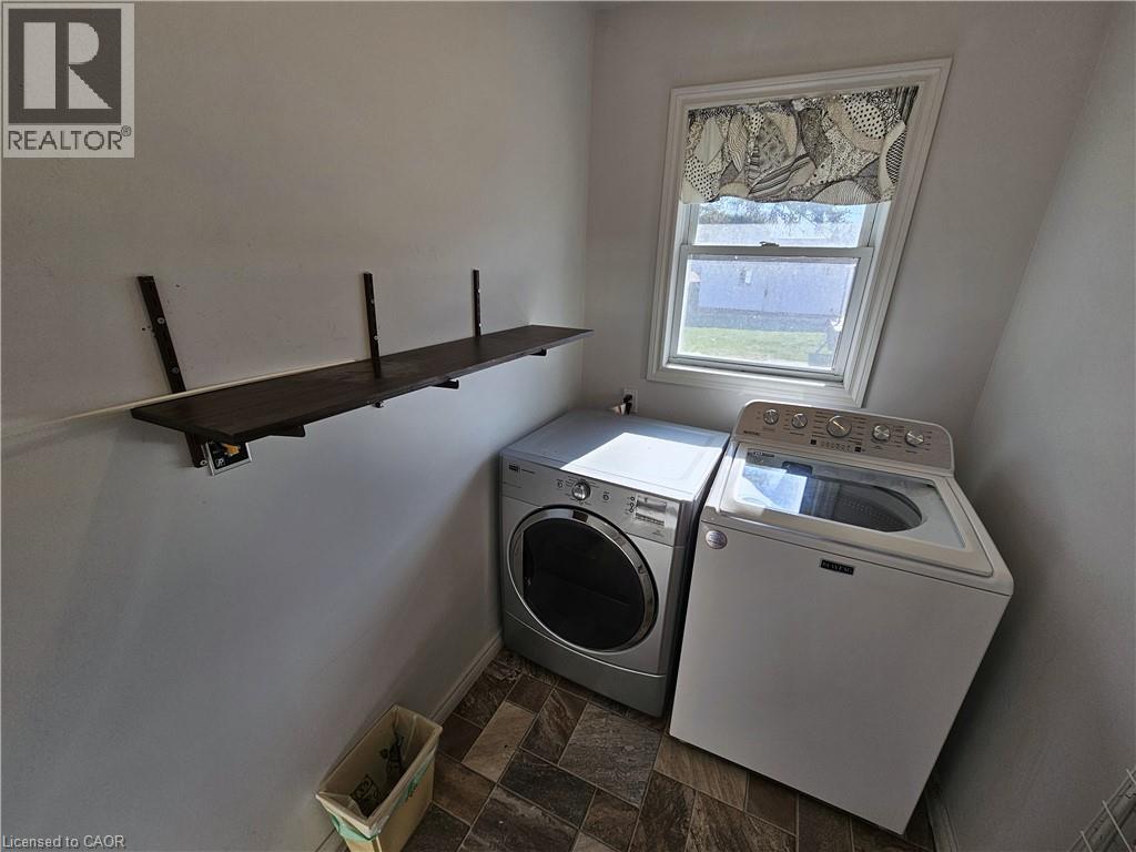 980 Norfolk County Road 21, Delhi, Ontario  N4B 2W4 - Photo 25 - 40816465