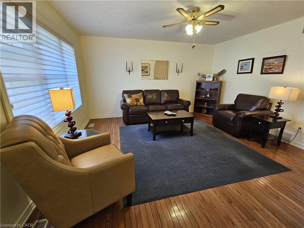 980 Norfolk County Road 21, Delhi, Ontario  N4B 2W4 - Photo 9 - 40816465