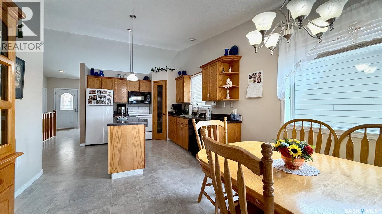 15b Downing Drive, Lanigan, Saskatchewan  S0K 2M0 - Photo 11 - SK033158