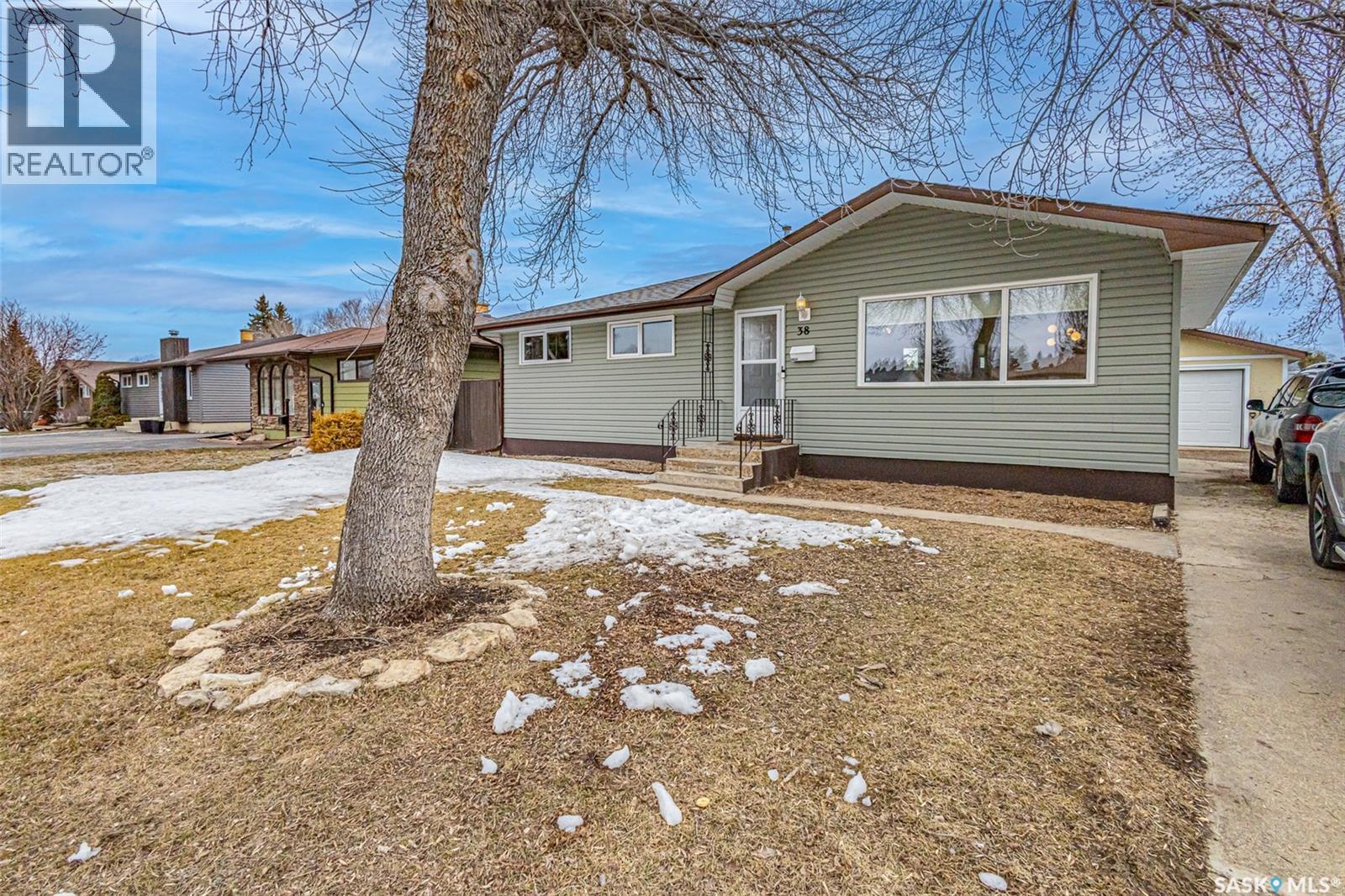 38 Morris DRIVE, Saskatoon, Saskatchewan
