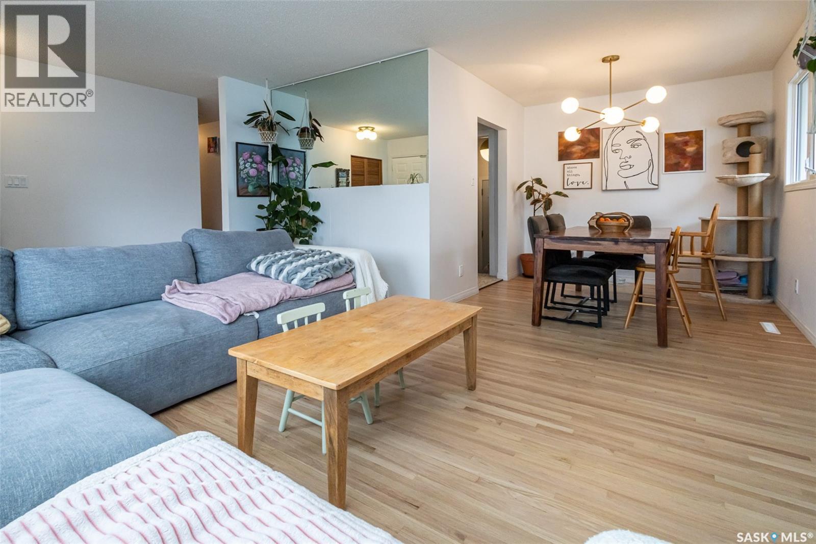 38 Morris Drive, Saskatoon, Saskatchewan  S7L 3T9 - Photo 5 - SK033087