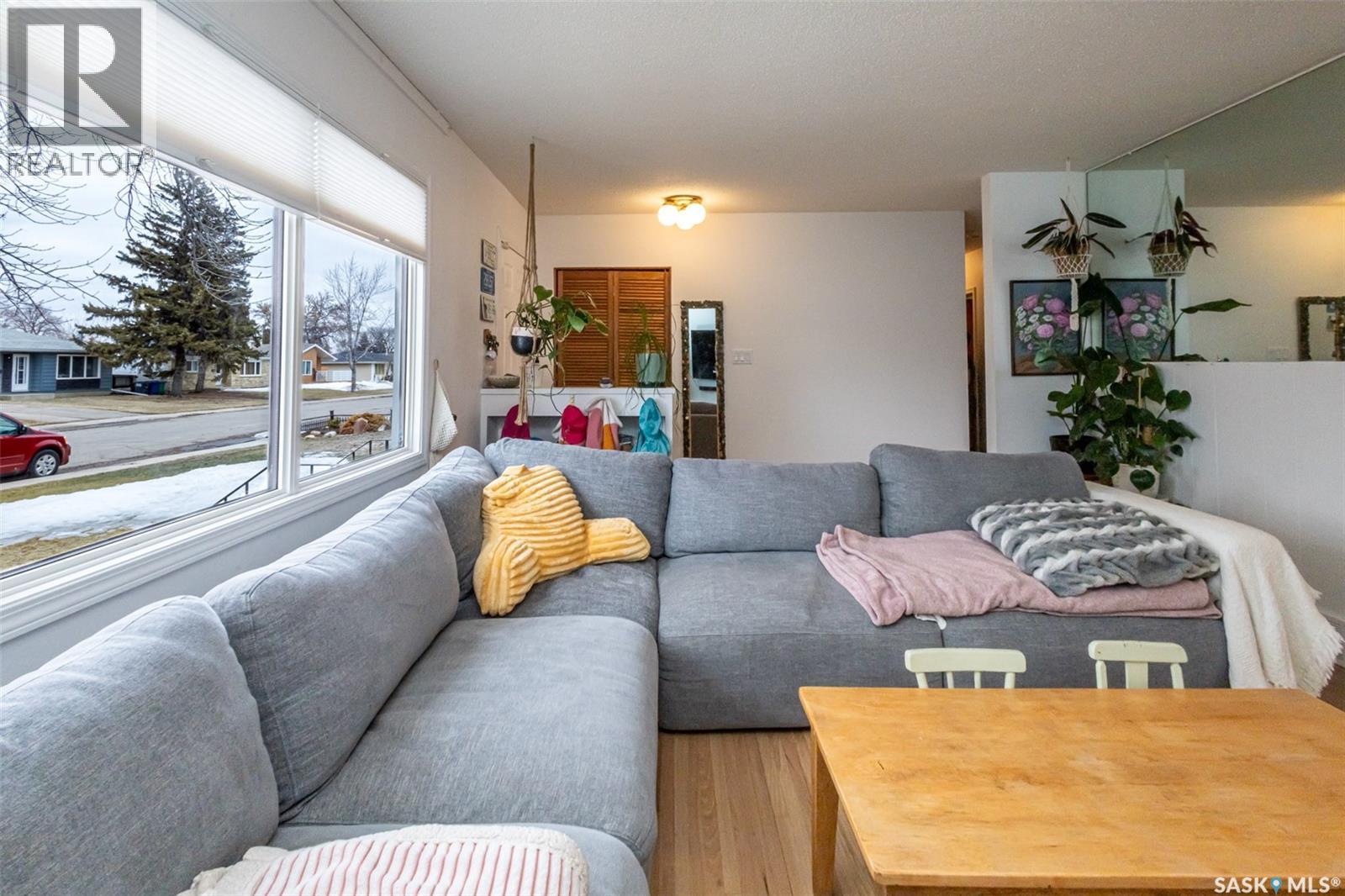 38 Morris Drive, Saskatoon, Saskatchewan  S7L 3T9 - Photo 6 - SK033087