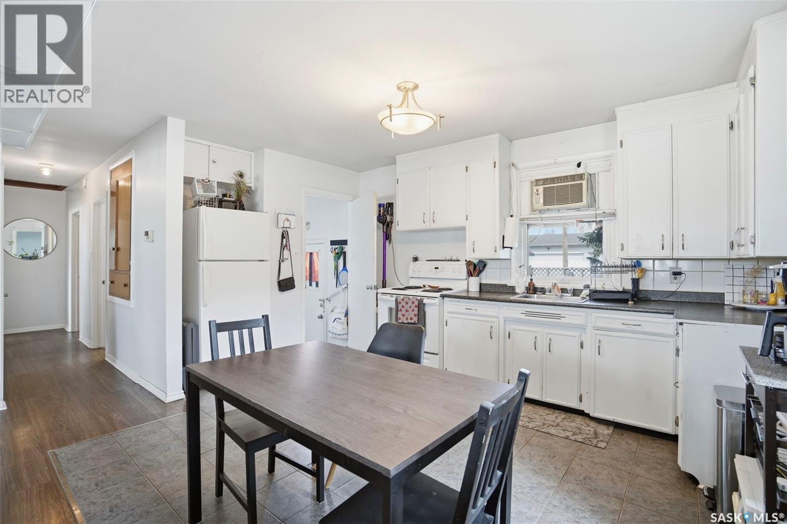 1117 Taylor Street E, Saskatoon, Saskatchewan  S7H 1W6 - Photo 6 - SK032971