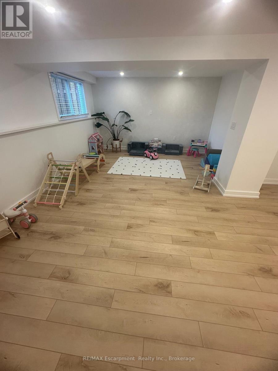 8383 Mundare Crescent, Niagara Falls, Ontario  L2G 7M6 - Photo 15 - X13010794