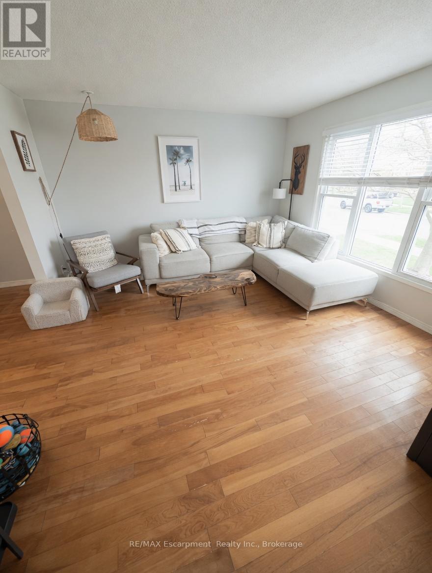 8383 Mundare Crescent, Niagara Falls, Ontario  L2G 7M6 - Photo 6 - X13010794