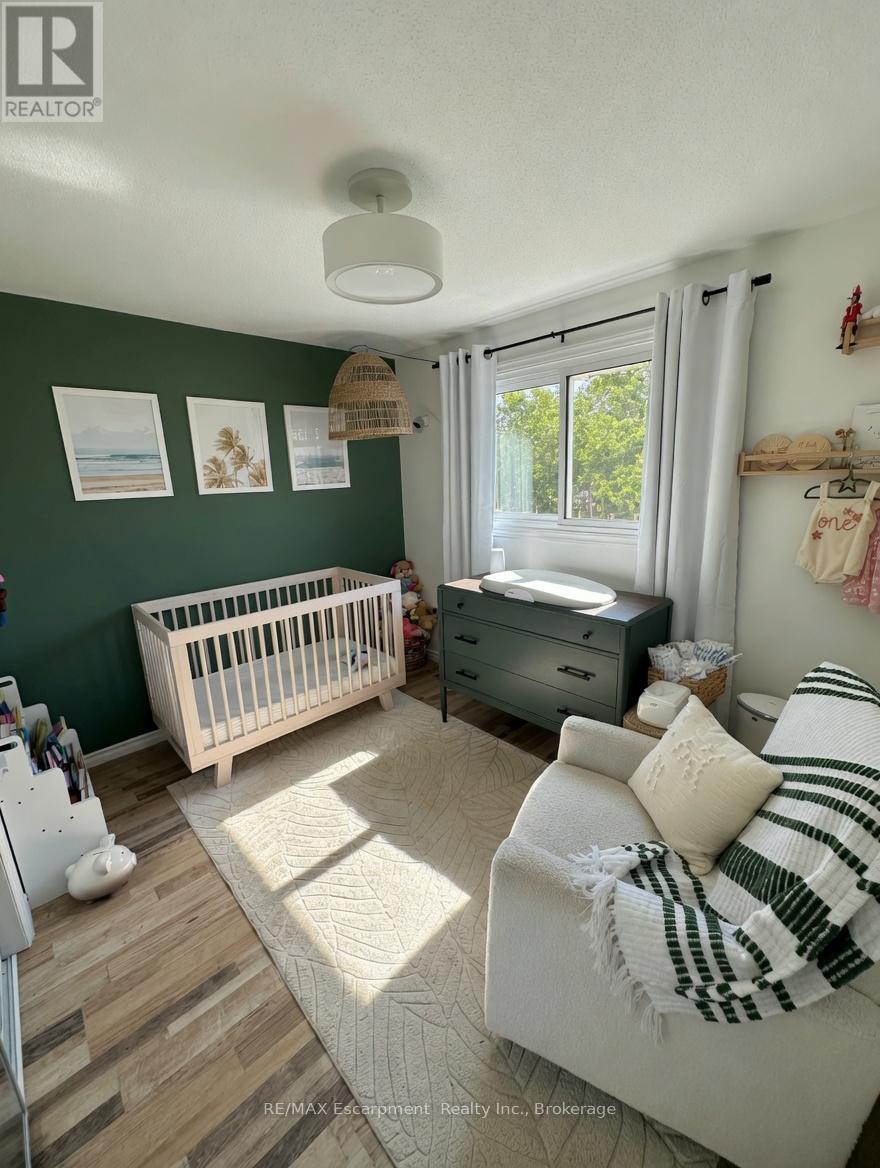 8383 Mundare Crescent, Niagara Falls, Ontario  L2G 7M6 - Photo 8 - X13010794