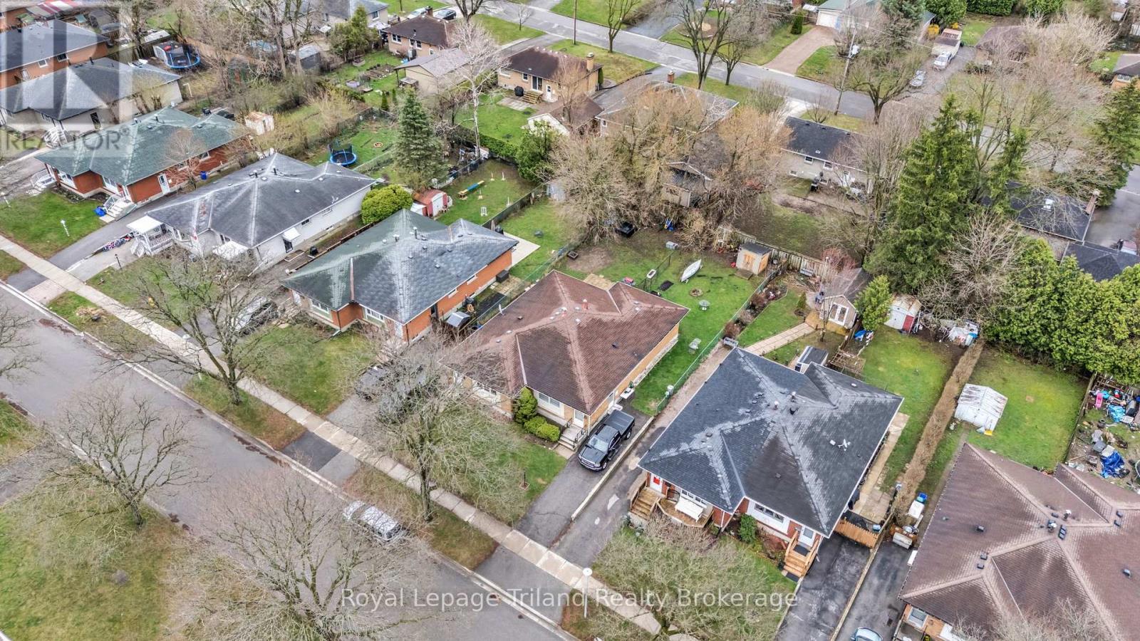 677 & 679 Sevilla Park Place, London East, Ontario  N5Y 4H9 - Photo 10 - X13010772