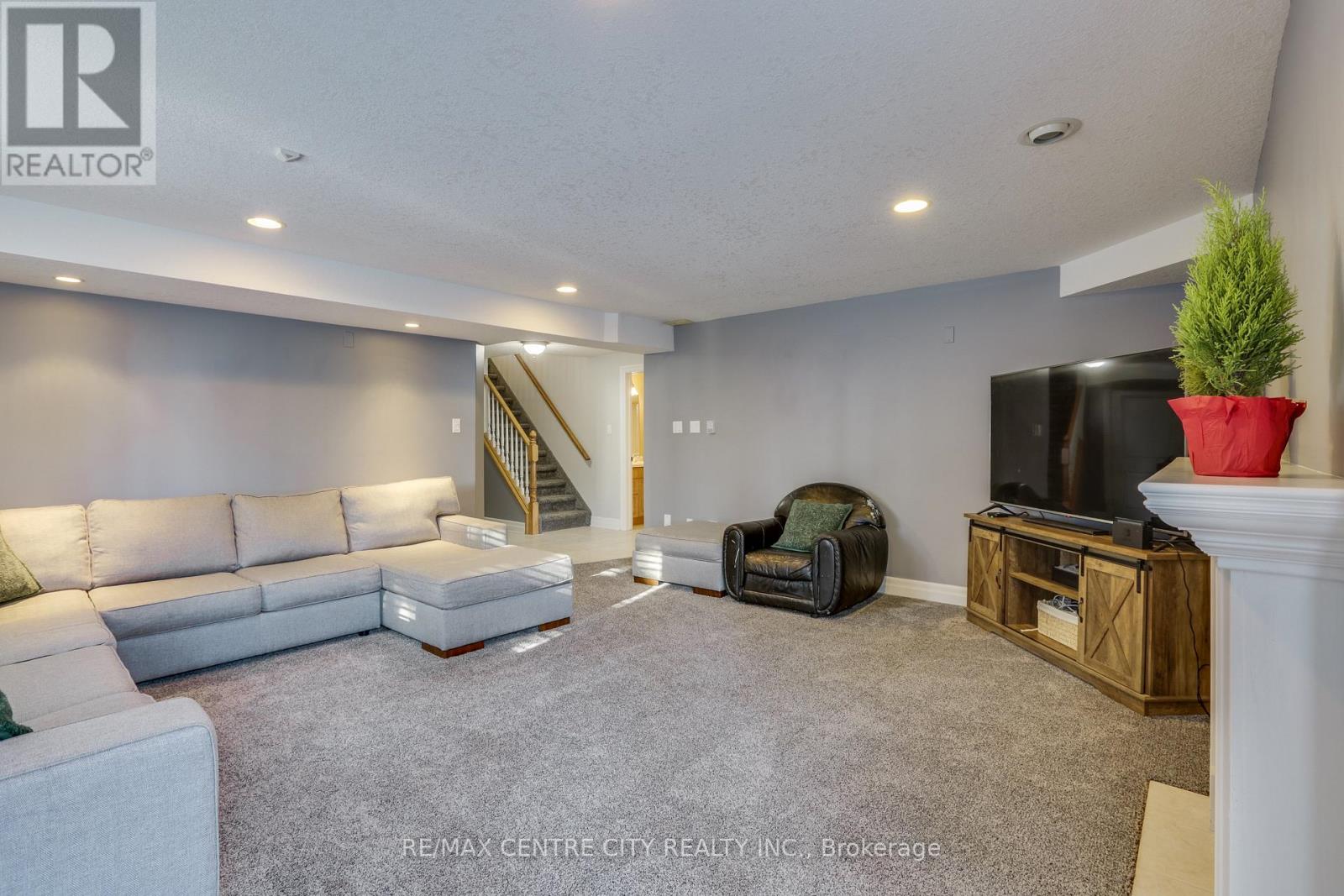 16 - 947 Adirondack Road, London South, Ontario  N6K 4Y7 - Photo 32 - X12908964