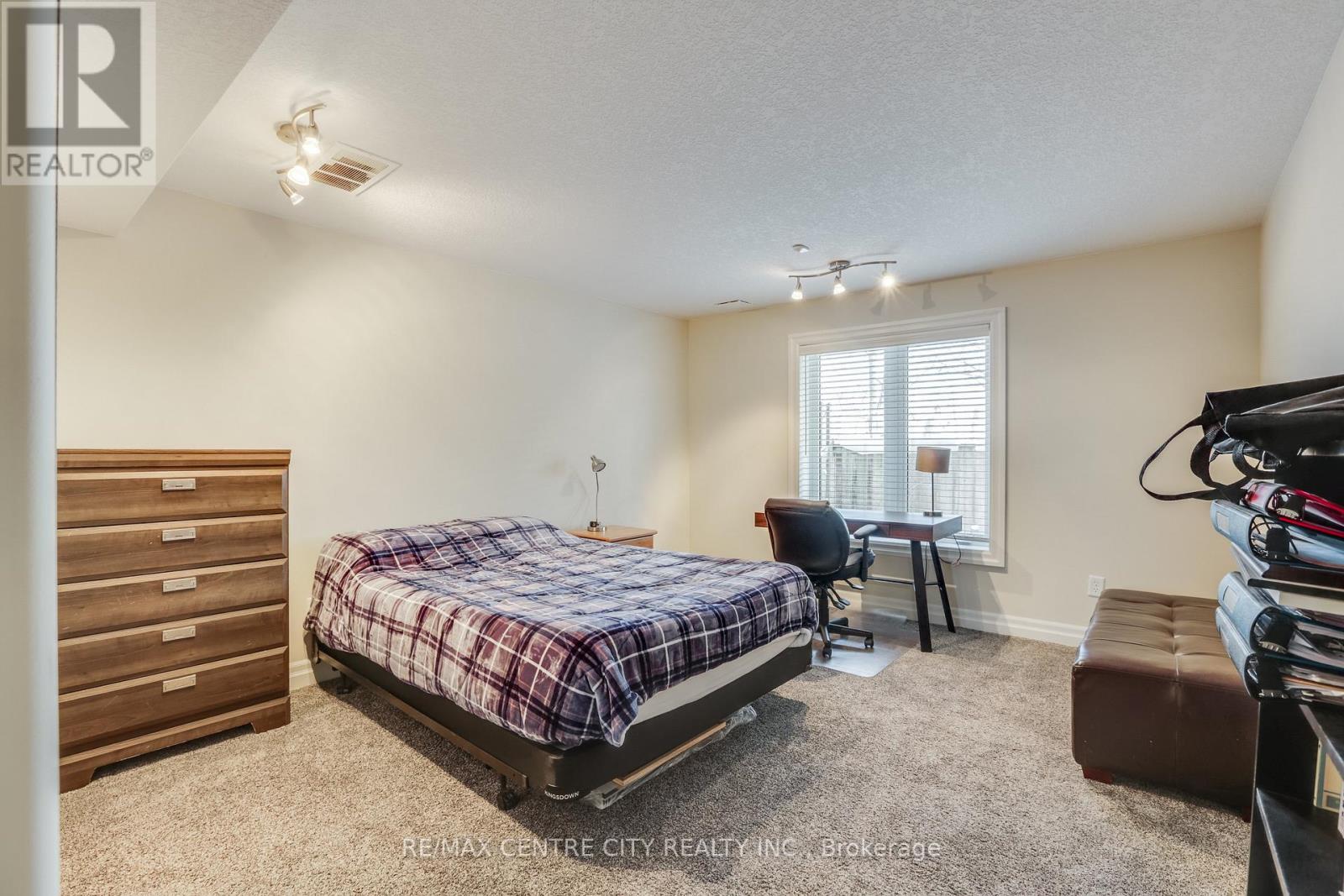 16 - 947 Adirondack Road, London South, Ontario  N6K 4Y7 - Photo 36 - X12908964