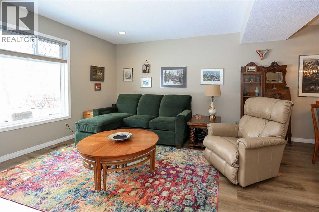 4605 44 Street, Red Deer, Alberta  T4N 6S7 - Photo 3 - A2302621