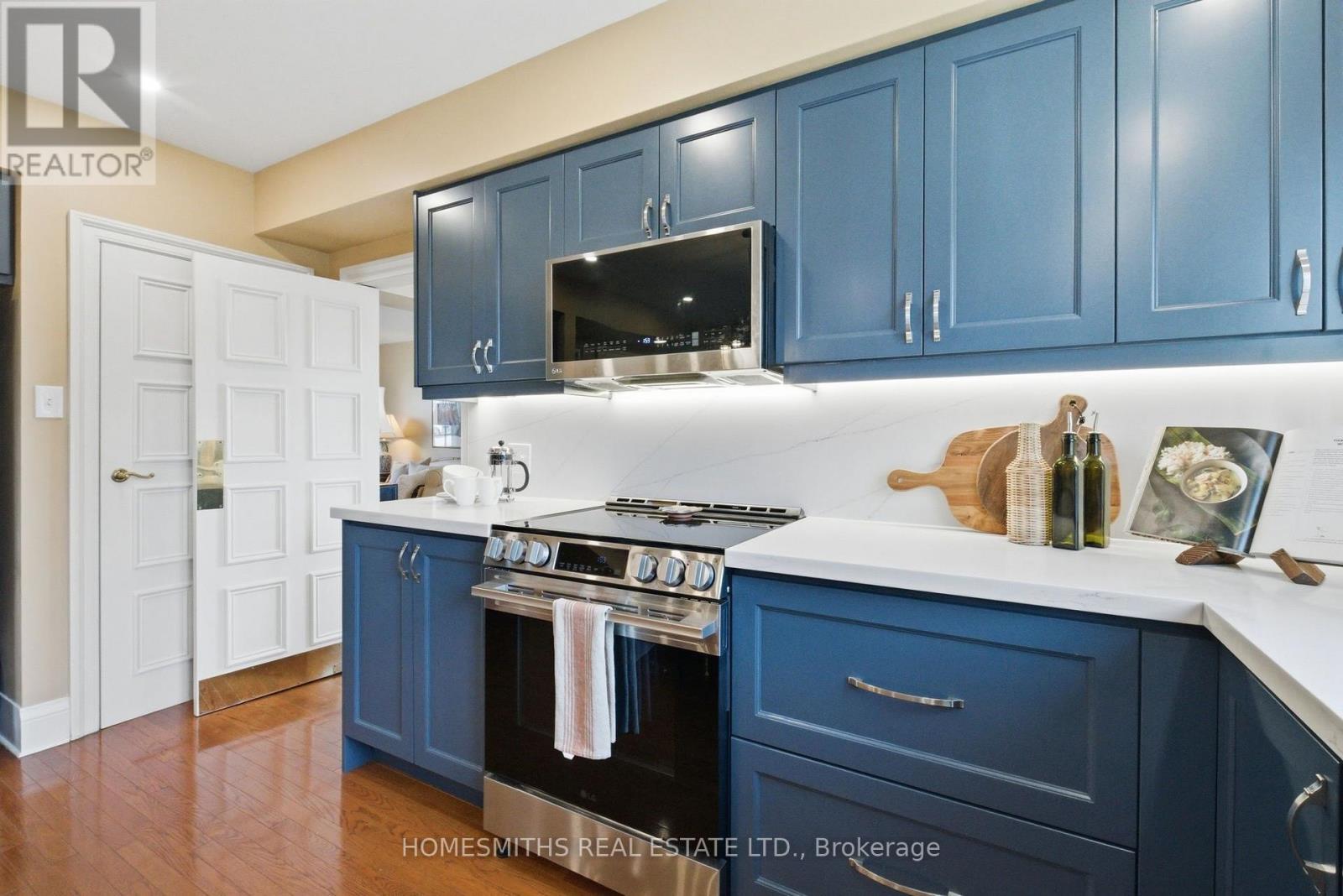 356 Fairview Drive, Whitby, Ontario  L1N 3A8 - Photo 11 - E13010808