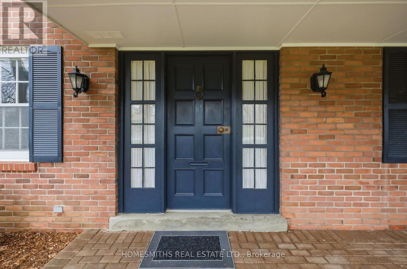 356 Fairview Drive, Whitby, Ontario  L1N 3A8 - Photo 5 - E13010808