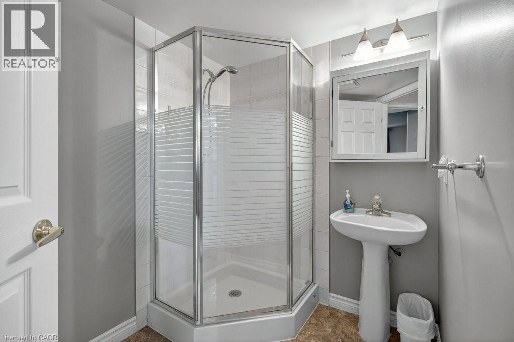 2010 Cleaver Avenue Unit# 224, Burlington, Ontario  L7M 4C1 - Photo 39 - 40819279