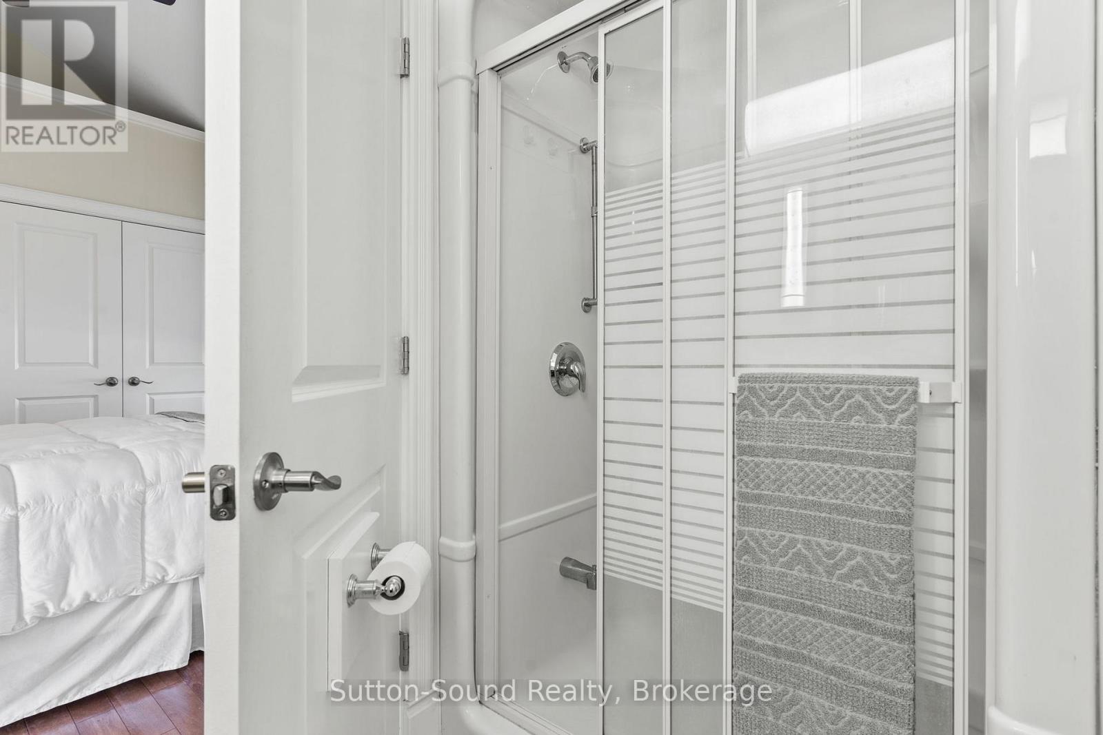 339605 Presqu'ile Road, Georgian Bluffs, Ontario  N0H 1S0 - Photo 24 - X13010786