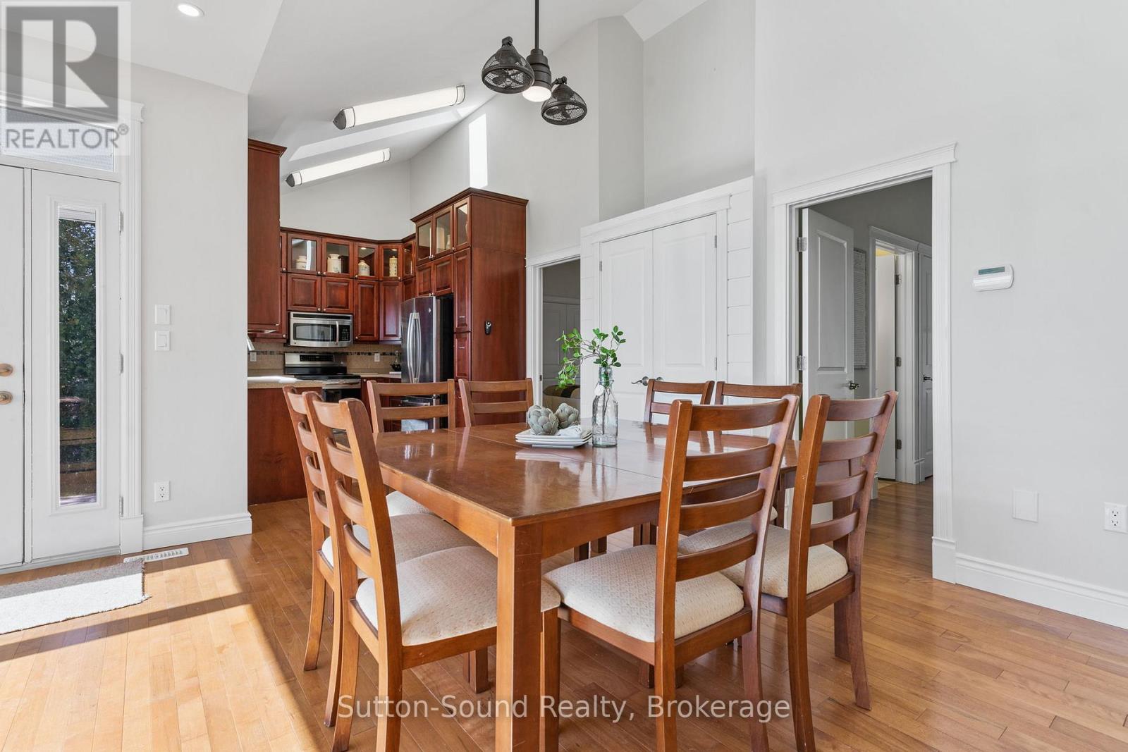 339605 Presqu'ile Road, Georgian Bluffs, Ontario  N0H 1S0 - Photo 9 - X13010786