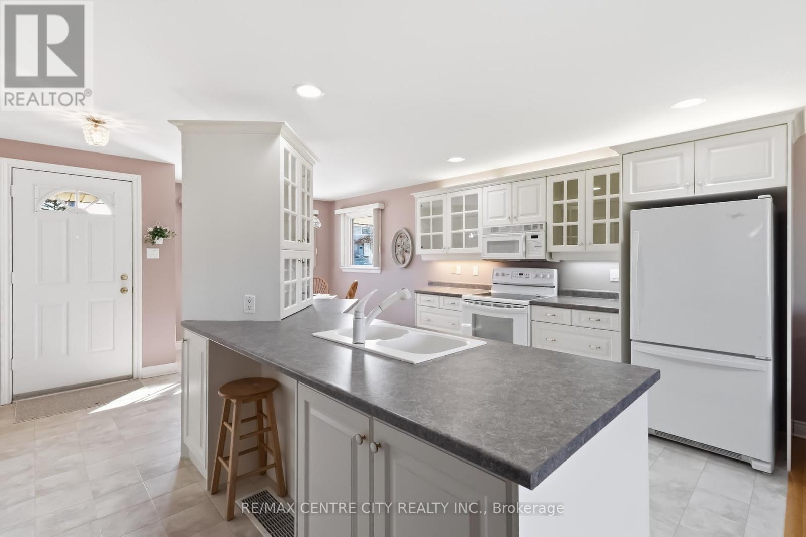 25 Wistow Street, London East, Ontario  N5Y 1C9 - Photo 13 - X13010802